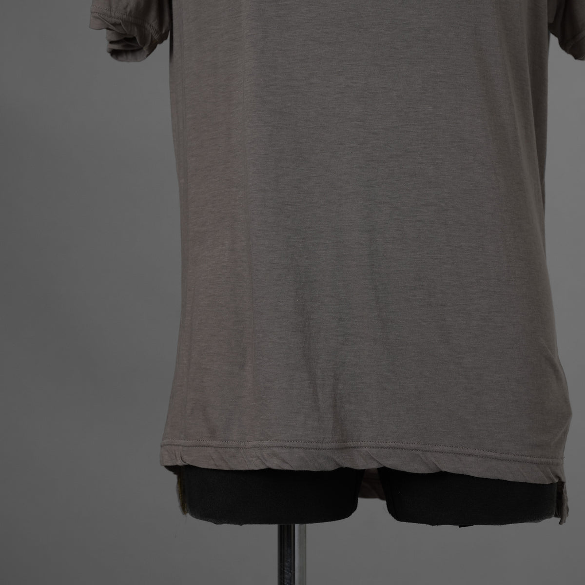 The Viridi-anne ザ ヴィリディアン / 美品 20SS 綿 シルク レギュラー 半袖Tシャツ / VI-3072-01 / size 2 (GRAY) 123057-alm