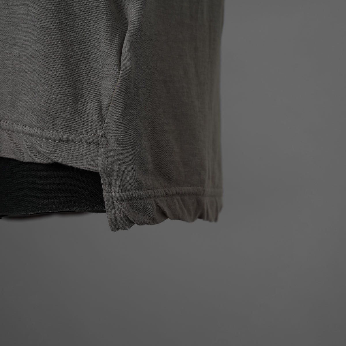 The Viridi-anne ザ ヴィリディアン / 美品 20SS 綿 シルク レギュラー 半袖Tシャツ / VI-3072-01 / size 2 (GRAY) 123057-alm