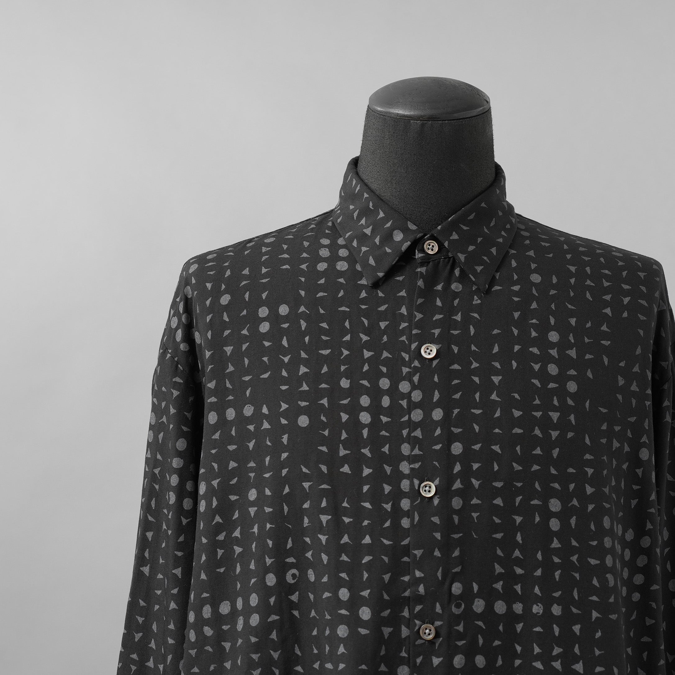 LAD MUSICIAN ラッドミュージシャン / 美品 25AW TENCEL BROAD STUDZ BIG SHIRT 長袖シャツ / 2225-133 / size 44 (BLACK)