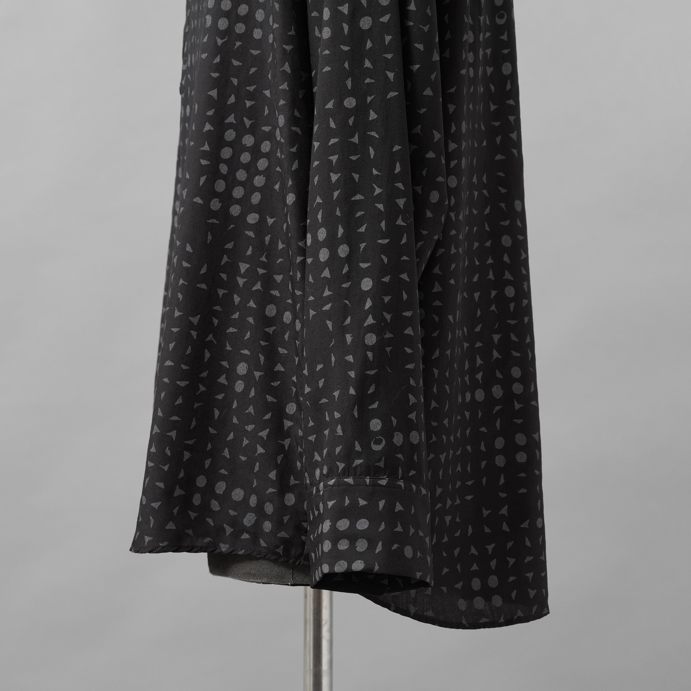 LAD MUSICIAN ラッドミュージシャン / 美品 25AW TENCEL BROAD STUDZ BIG SHIRT 長袖シャツ / 2225-133 / size 44 (BLACK)