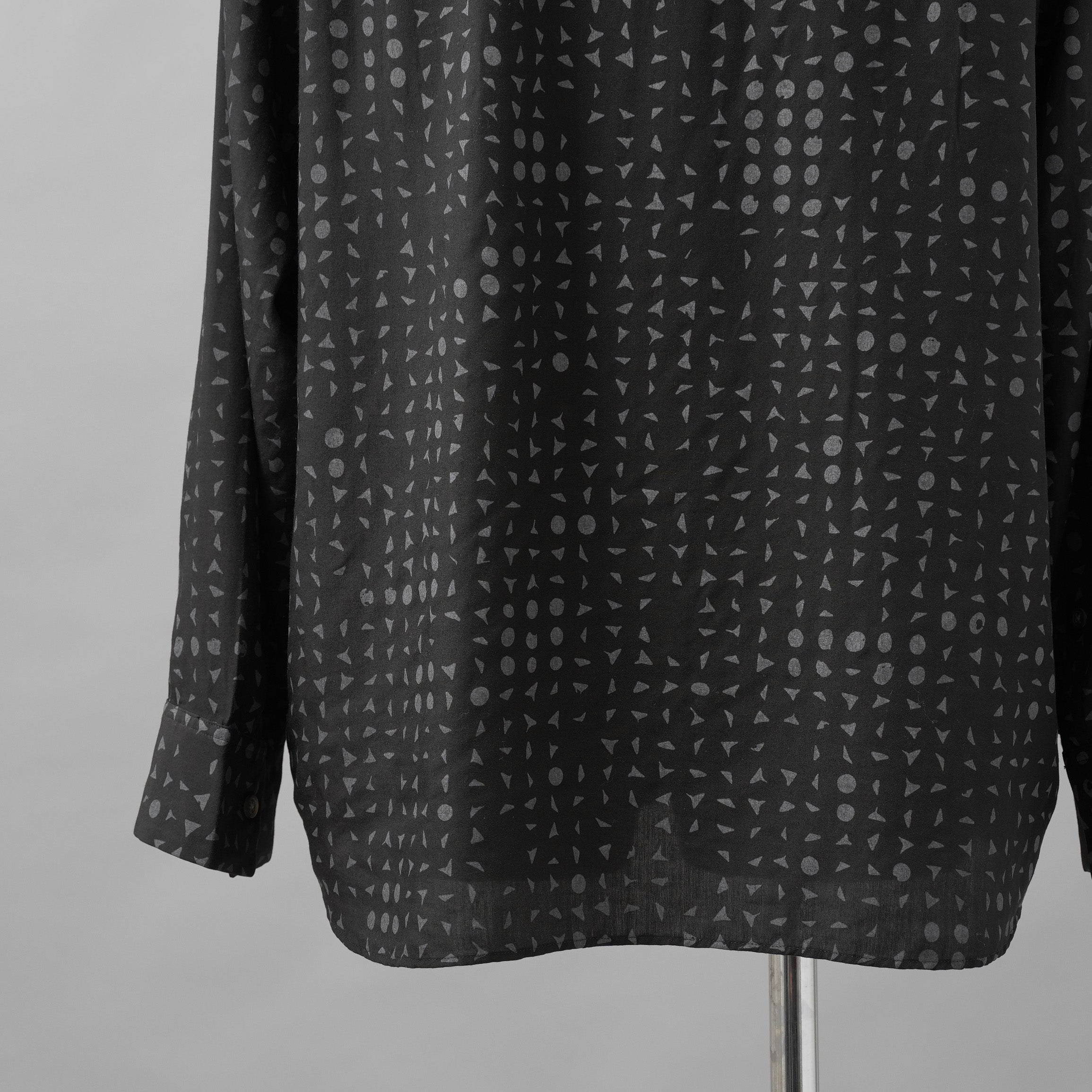 LAD MUSICIAN ラッドミュージシャン / 美品 25AW TENCEL BROAD STUDZ BIG SHIRT 長袖シャツ / 2225-133 / size 44 (BLACK)