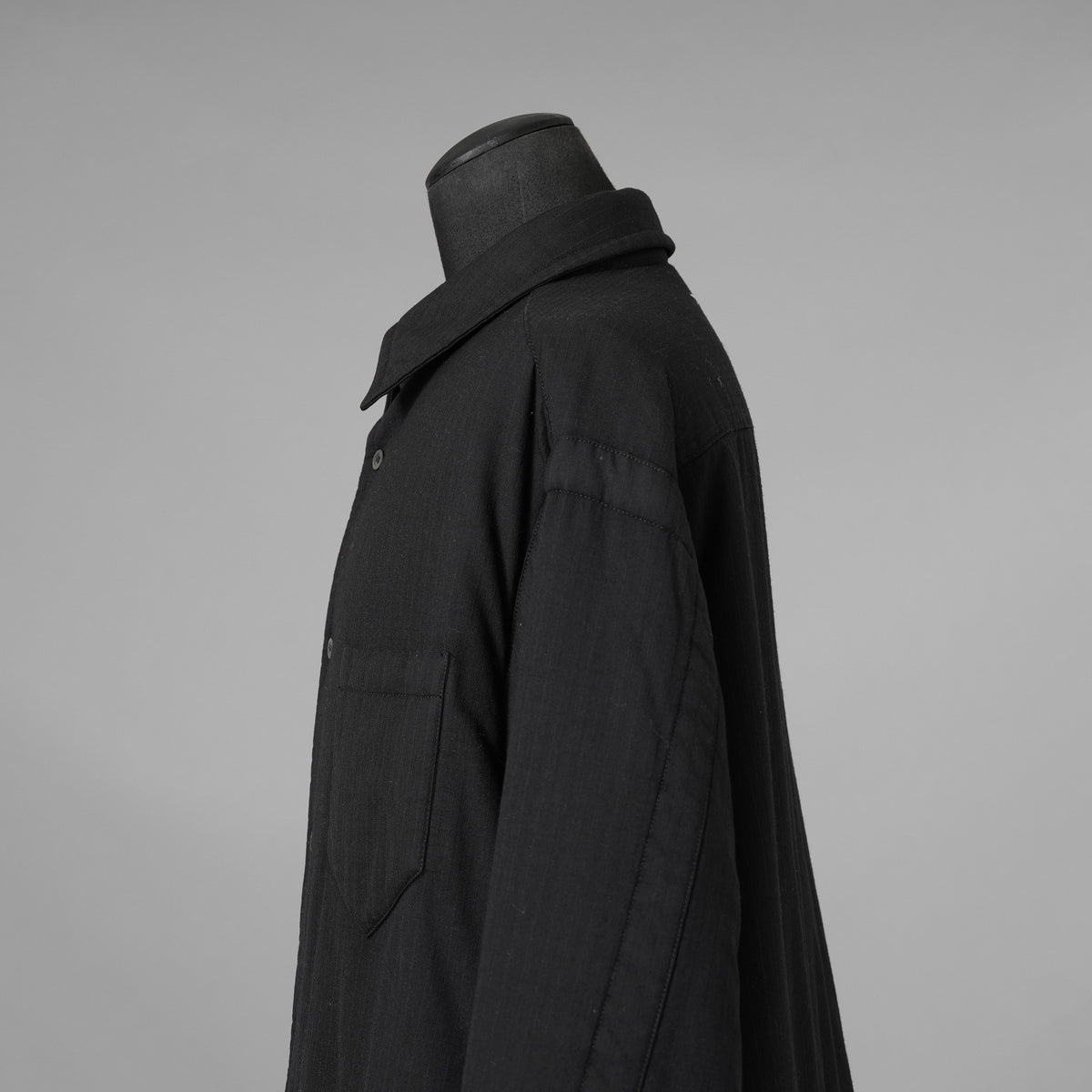 Maison Margiela メゾン マルジェラ / 22AW 中綿入り チョークストライプ シャツジャケット アウター / S51DL0403 S76446 / 02PR 225507/1 2022 2 / size 42 (BLACK) 352156-uen