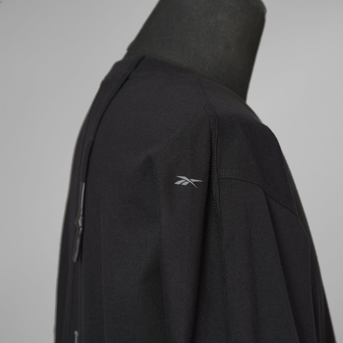 11 BY BORIS BIDJAN SABERI x Reebok LTD コラボ / 美品 25SS CONSTRUCTED TEE 半袖Tシャツ / RMAA016C99JER001 / size L (BLACK) 352158-in-ue