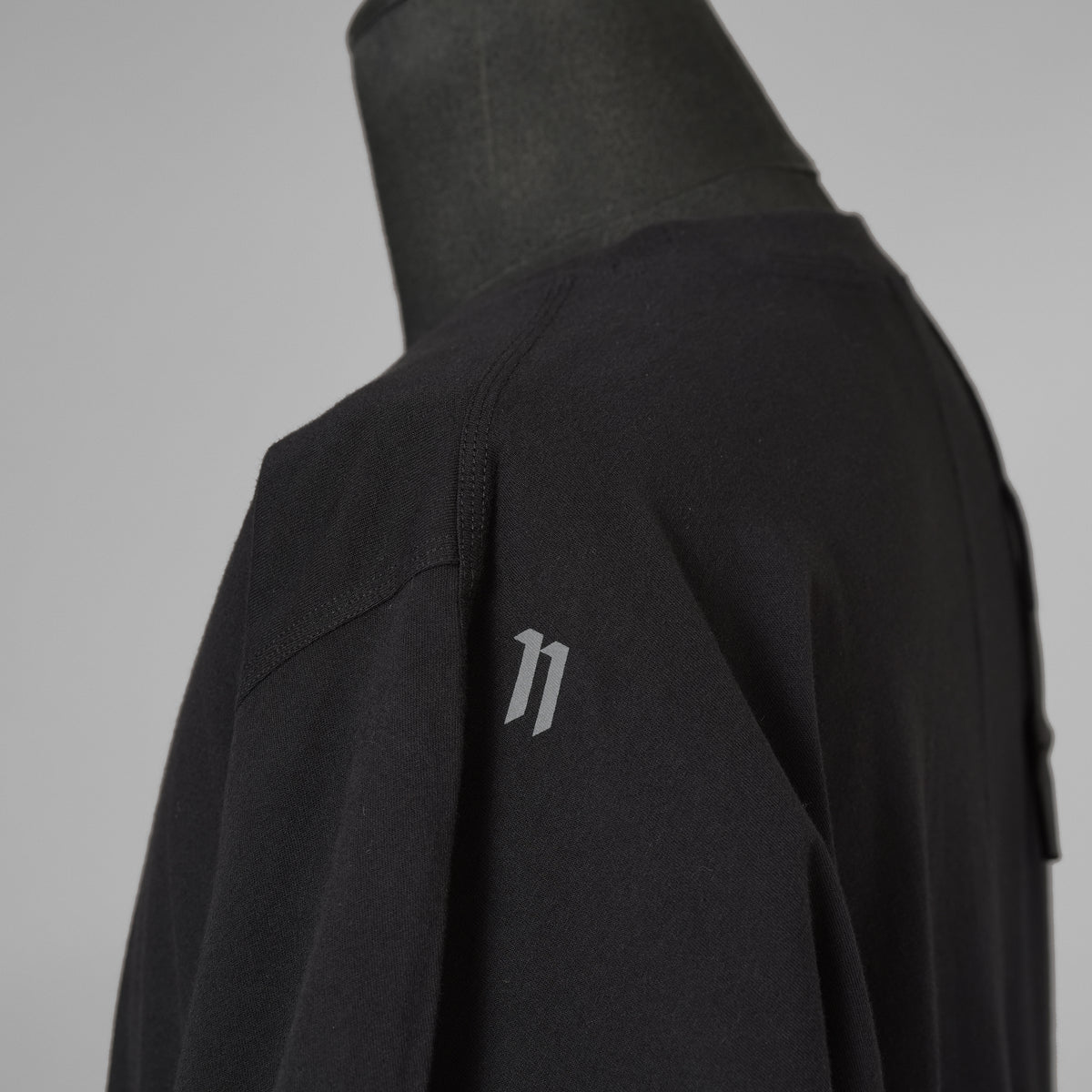 11 BY BORIS BIDJAN SABERI x Reebok LTD コラボ / 美品 25SS CONSTRUCTED TEE 半袖Tシャツ / RMAA016C99JER001 / size L (BLACK) 352158-in-ue
