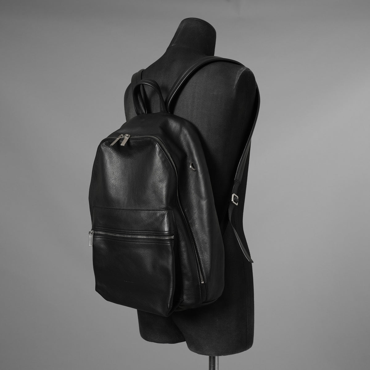 RICK OWENS リックオウエンス / 美品 24SS LIDO期 Classic Zip Leather Backpack カーフレザー バッグパック / RA01E0671 / BLACK 352165-in-ue アクセサリー