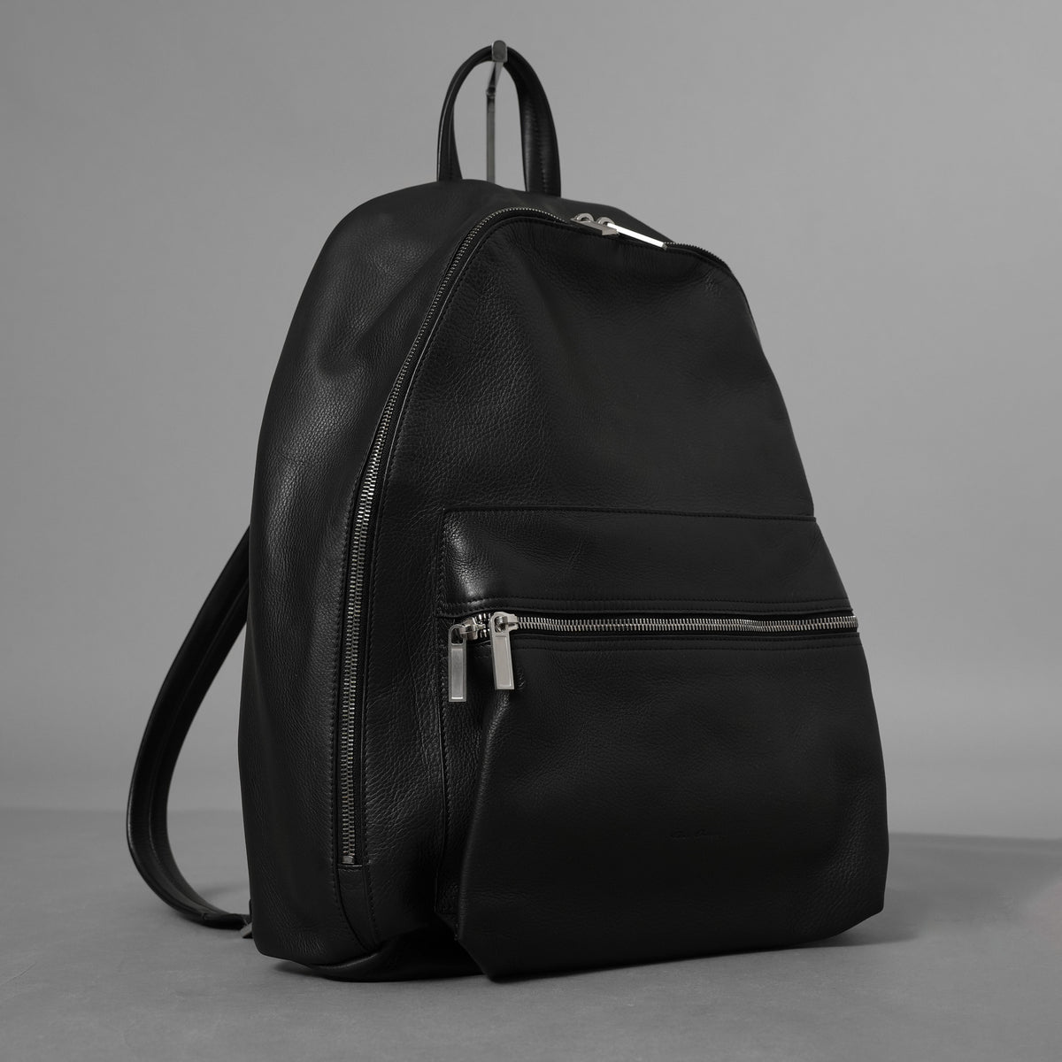 RICK OWENS リックオウエンス / 美品 24SS LIDO期 Classic Zip Leather Backpack カーフレザー バッグパック / RA01E0671 / BLACK 352165-in-ue アクセサリー