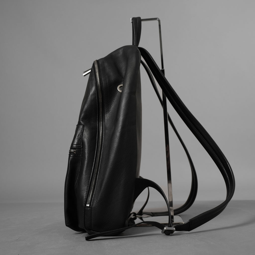 RICK OWENS リックオウエンス / 美品 24SS LIDO期 Classic Zip Leather Backpack カーフレザー バッグパック / RA01E0671 / BLACK 352165-in-ue アクセサリー