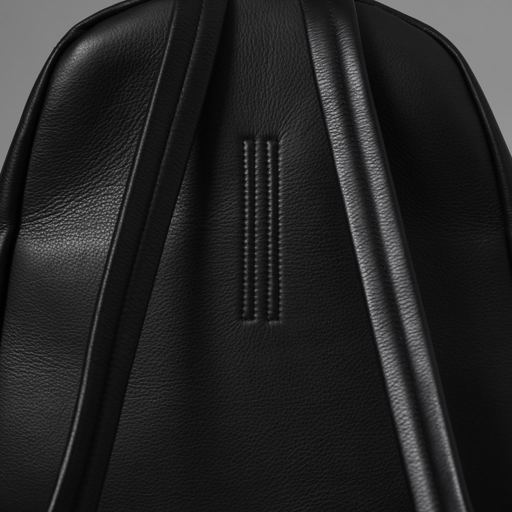 RICK OWENS リックオウエンス / 美品 24SS LIDO期 Classic Zip Leather Backpack カーフレザー バッグパック / RA01E0671 / BLACK 352165-in-ue アクセサリー