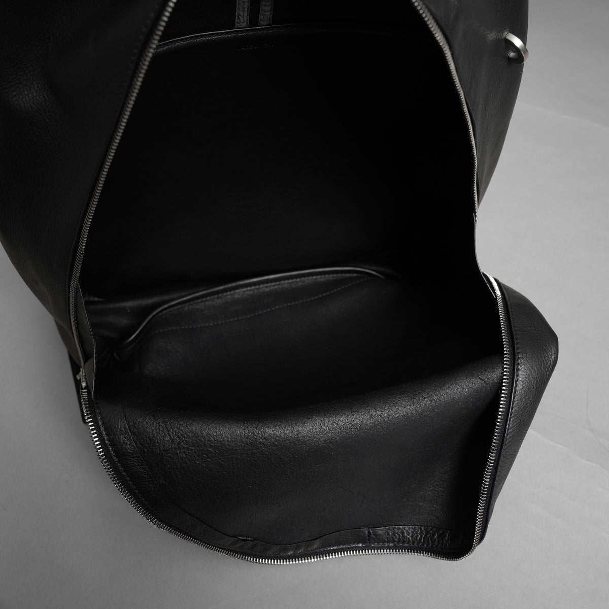 RICK OWENS リックオウエンス / 美品 24SS LIDO期 Classic Zip Leather Backpack カーフレザー バッグパック / RA01E0671 / BLACK 352165-in-ue アクセサリー