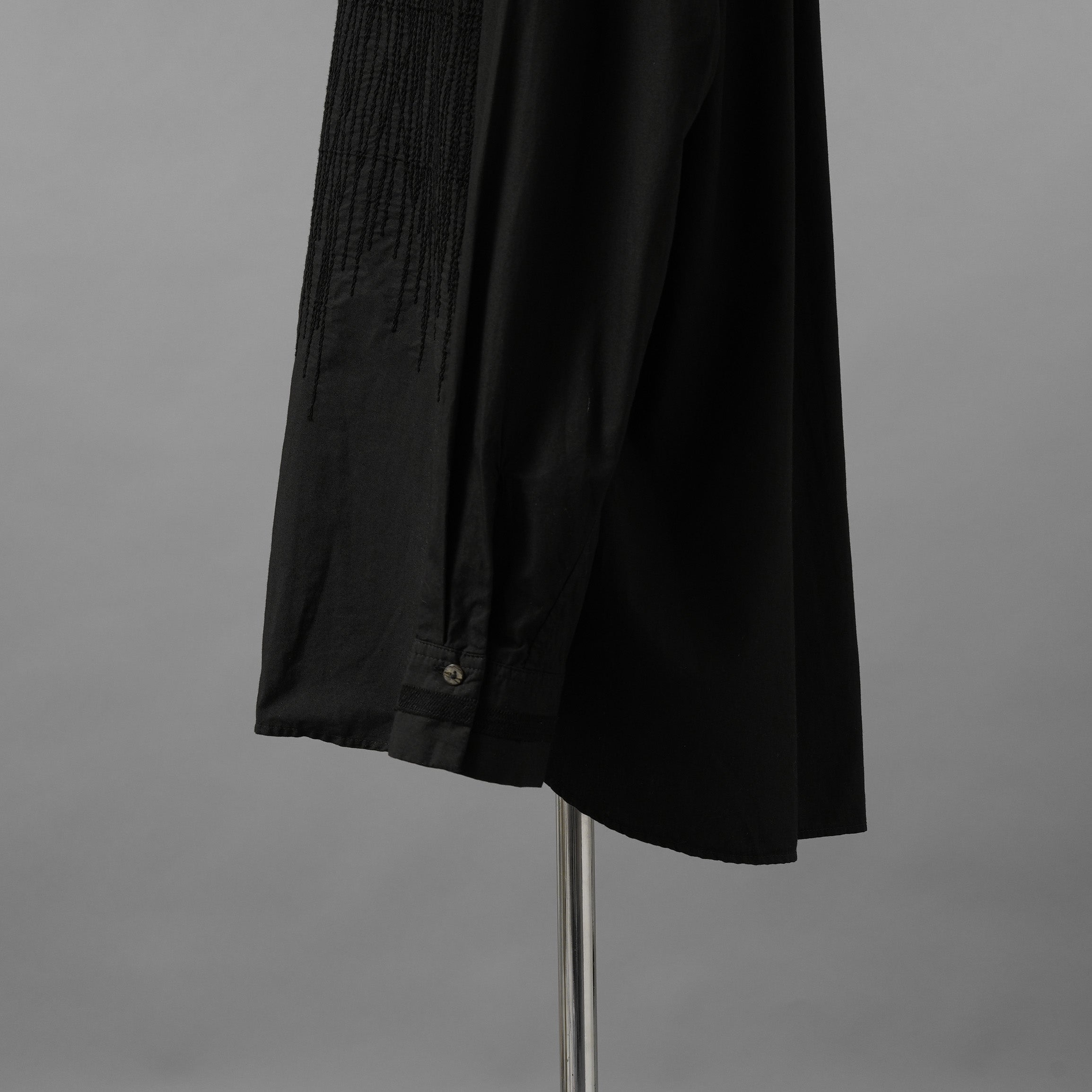 The Viridi-anne ザ ヴィリディアン / 25SS エンブロイダリーシャツ 長袖シャツ / VI-3851-02 / size 2 (BLACK)
