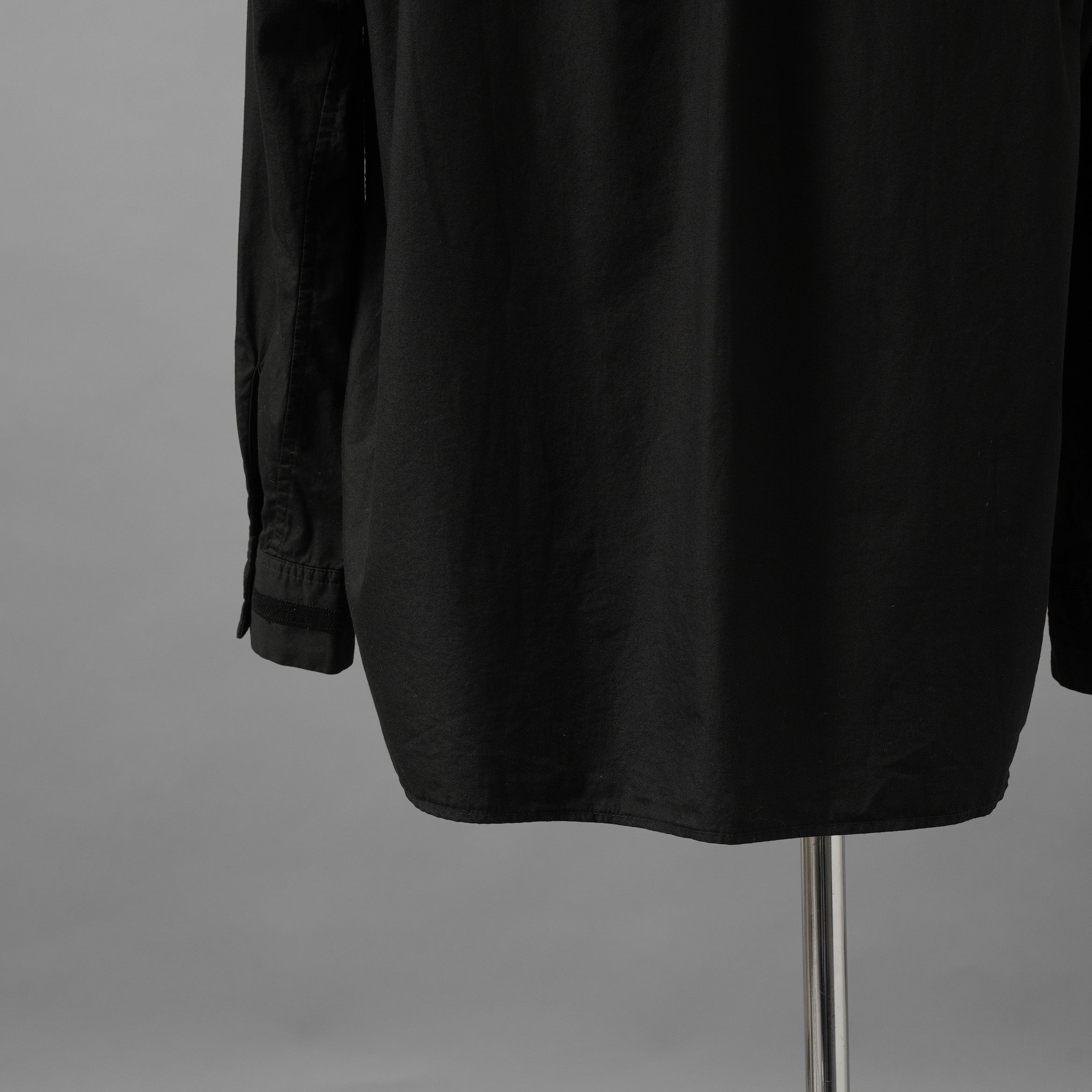 The Viridi-anne ザ ヴィリディアン / 25SS エンブロイダリーシャツ 長袖シャツ / VI-3851-02 / size 2 (BLACK)