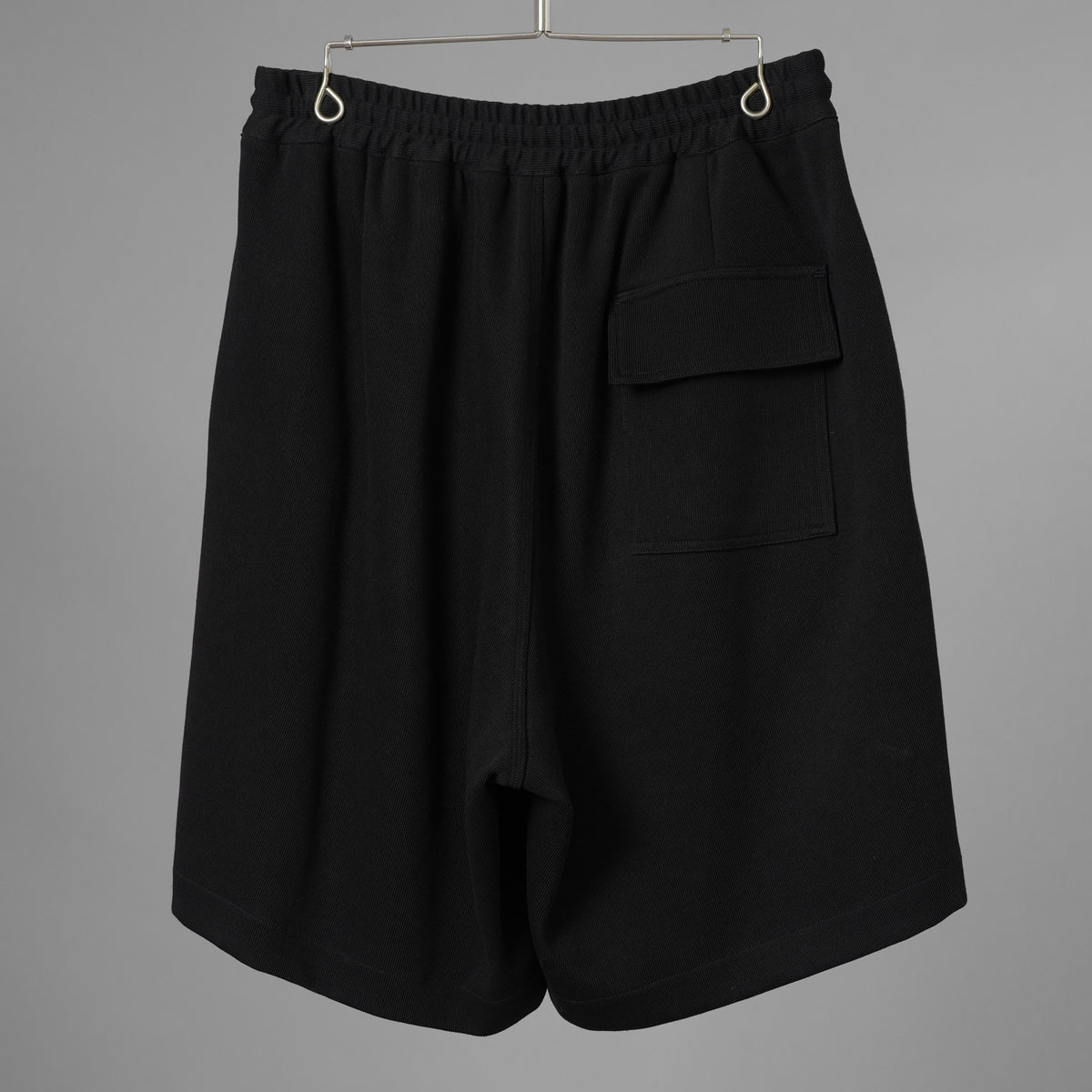N/07 エヌゼロナナ / 美品 25AW 2TUCKS EASY SHORTS RIBBED CARDBOARD KNIT JERSEY ショートパンツ / L0-PT-011 / size ONE SIZE (BLACK)  352163-uen