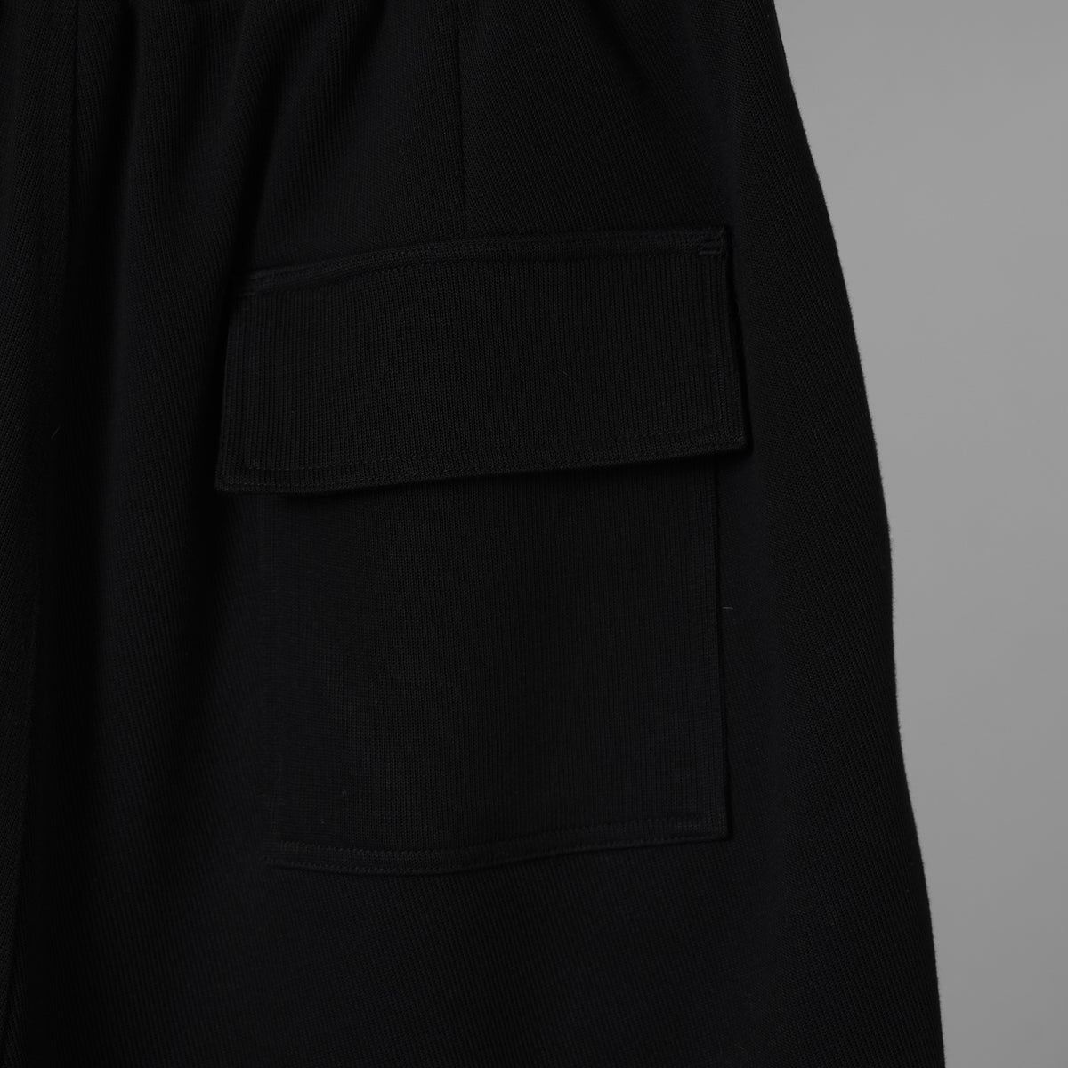 N/07 エヌゼロナナ / 美品 25AW 2TUCKS EASY SHORTS RIBBED CARDBOARD KNIT JERSEY ショートパンツ / L0-PT-011 / size ONE SIZE (BLACK)  352163-uen