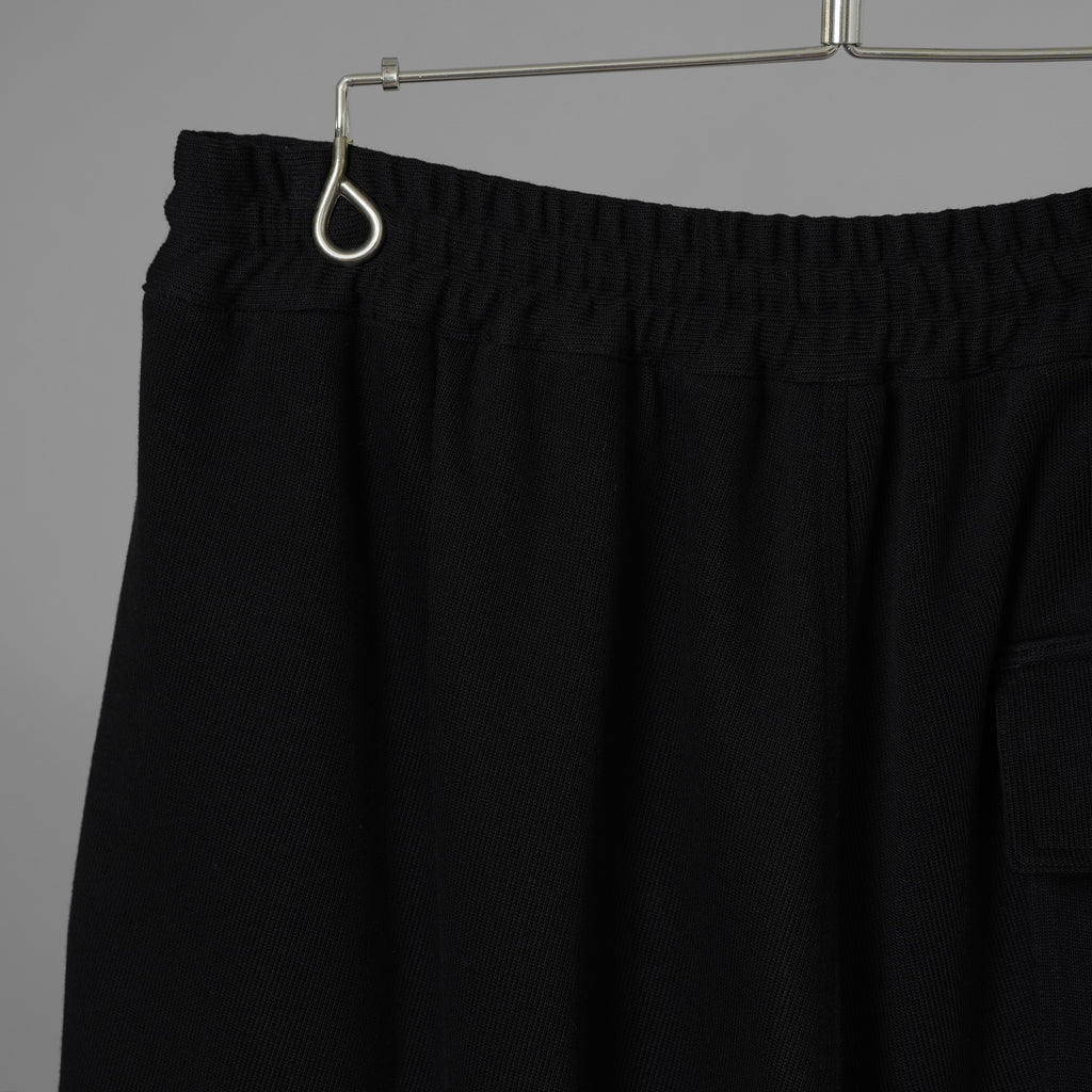 N/07 エヌゼロナナ / 美品 25AW 2TUCKS EASY SHORTS RIBBED CARDBOARD KNIT JERSEY ショートパンツ / L0-PT-011 / size ONE SIZE (BLACK)  352163-uen