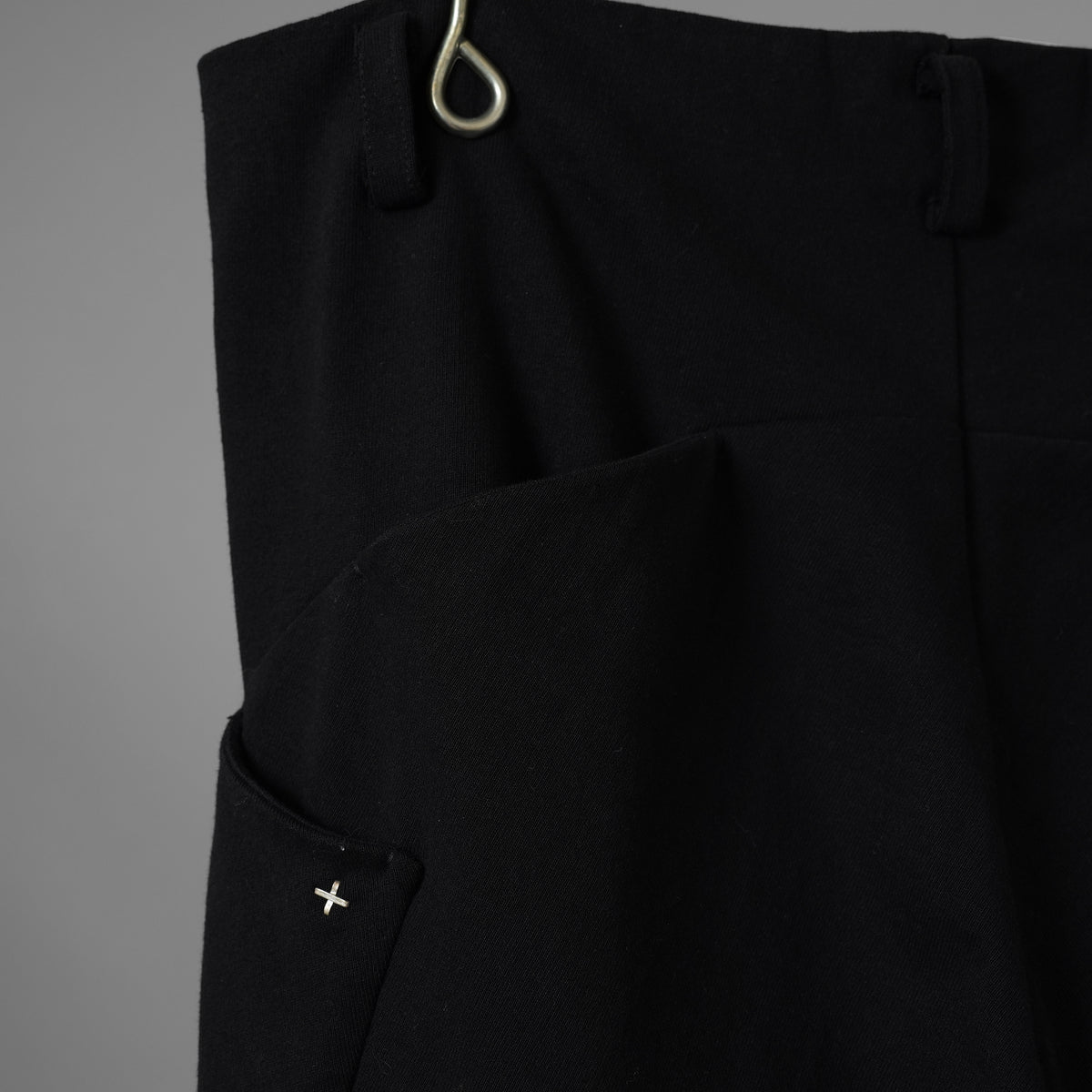 m.a+ エムエークロス / 美品 26SS 6 pocket tight pants パンツ/ 26S-P1330 MJP1 / size 46 (BLACK) 352164-uen