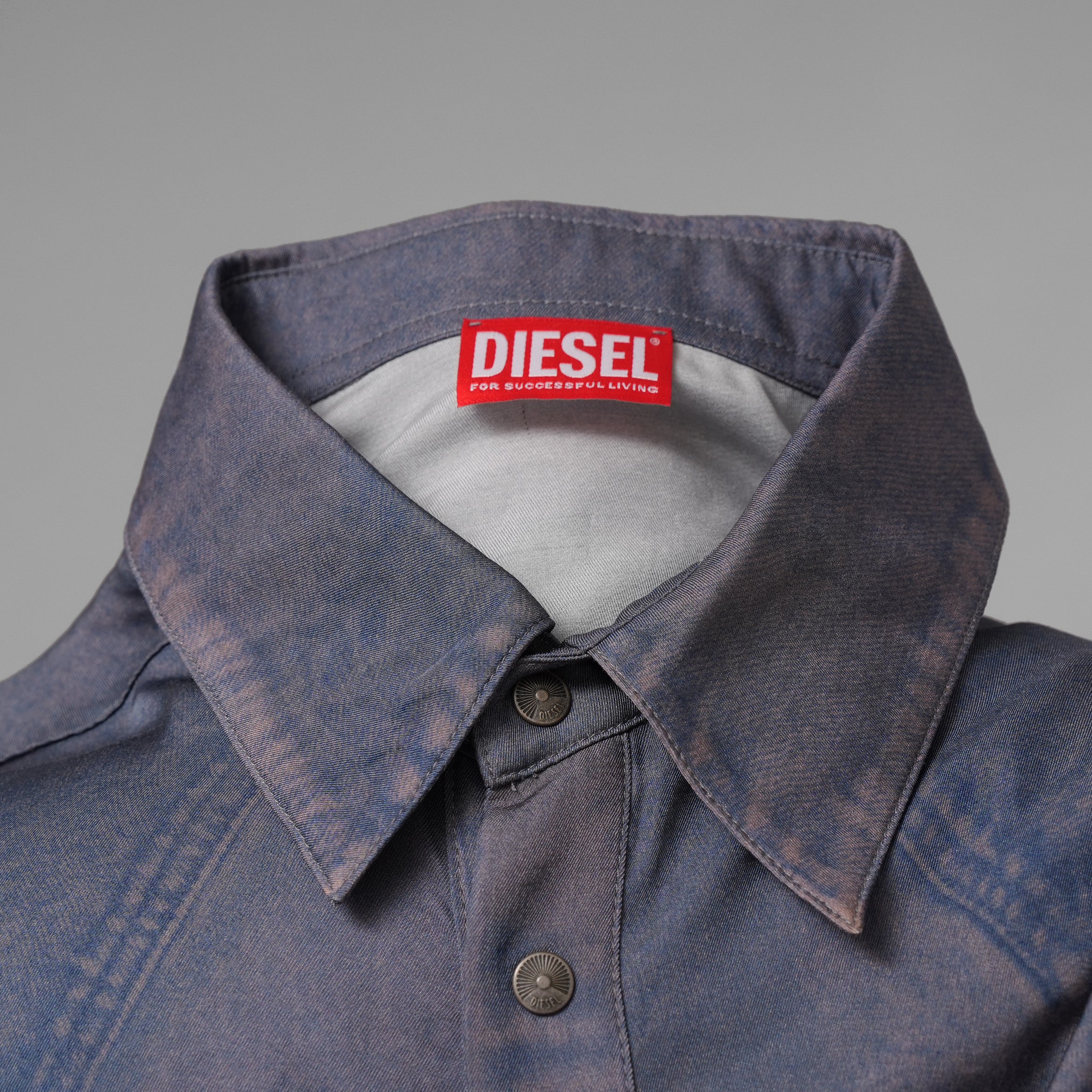 DIESEL ディーゼル / 美品 23AW S-DRINN デニムプリント加工 サテン 長袖シャツ / size 50 (BLUE)