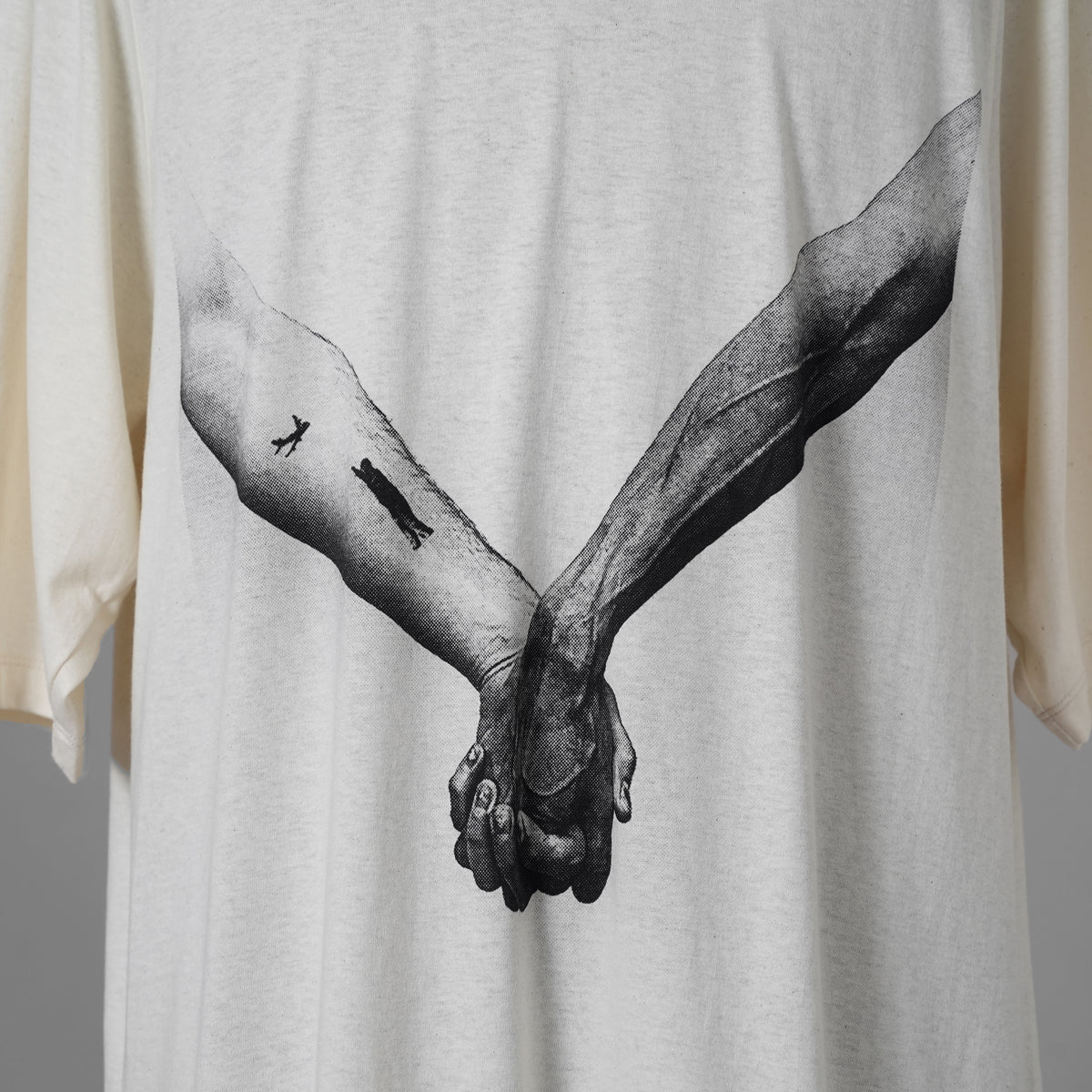 RICK OWENS リックオウエンス / 美品 25SS Jumbo SS "Holding Hands" T-Shirt 半袖Tシャツ / RR01E5238JNCP3 / size XS (NATURAL) 352170-in-ue