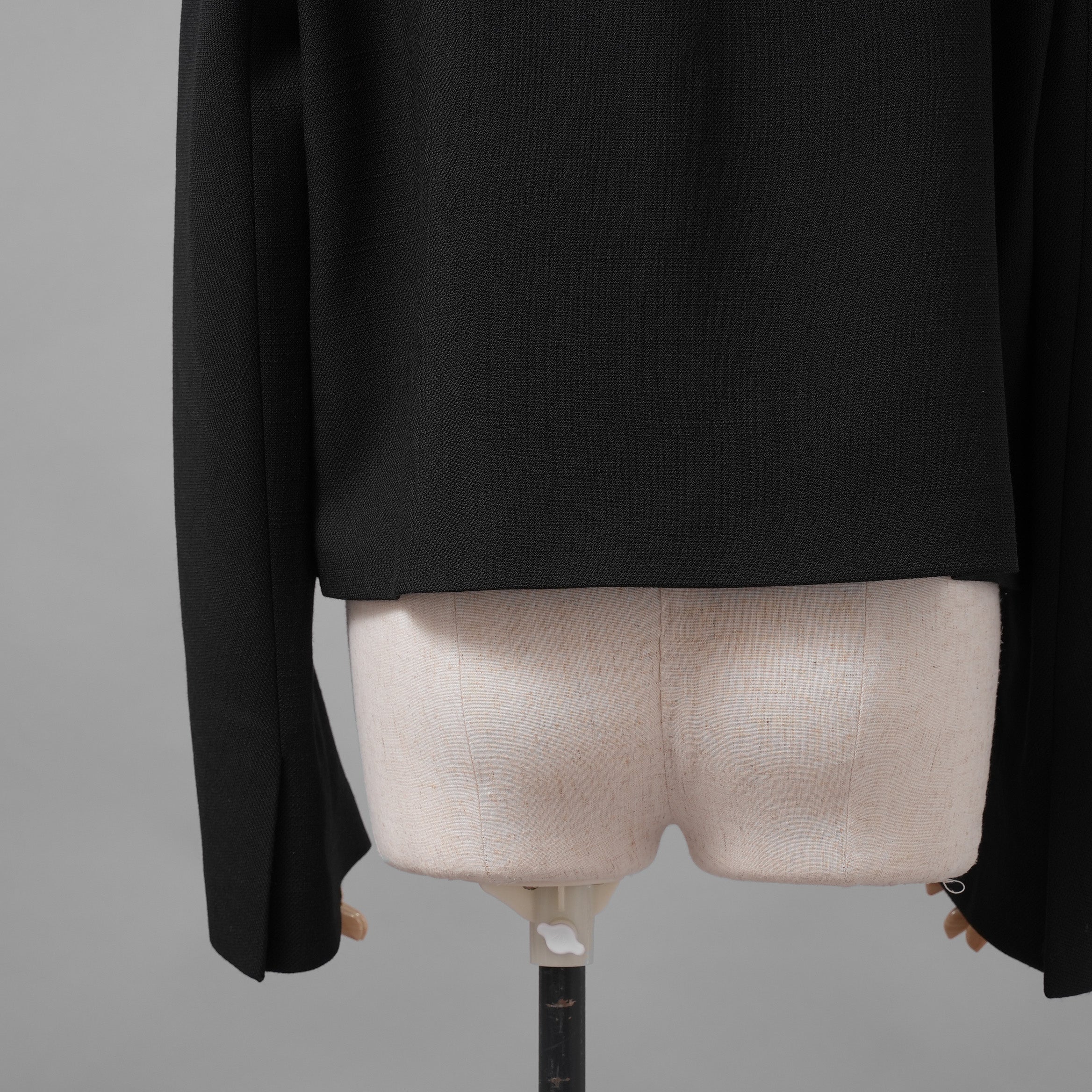 FENDI フェンディ / 川口春奈 着用 / 美品 23AW レイヤードカラー クロップド テーラード ジャケット / FJ7464AXAU / size 38 ( BLACK ) レディース