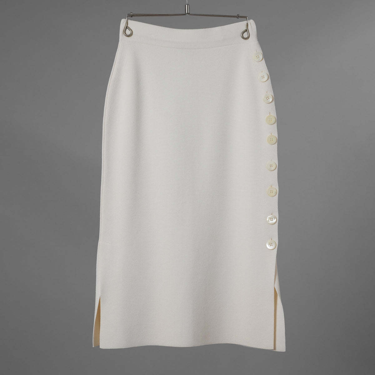 Cruciani クルチアーニ / 美品 サイドボタン ミラノリブ ニット タイト スカート / size 40 (WHITE) レディース 352168-izm