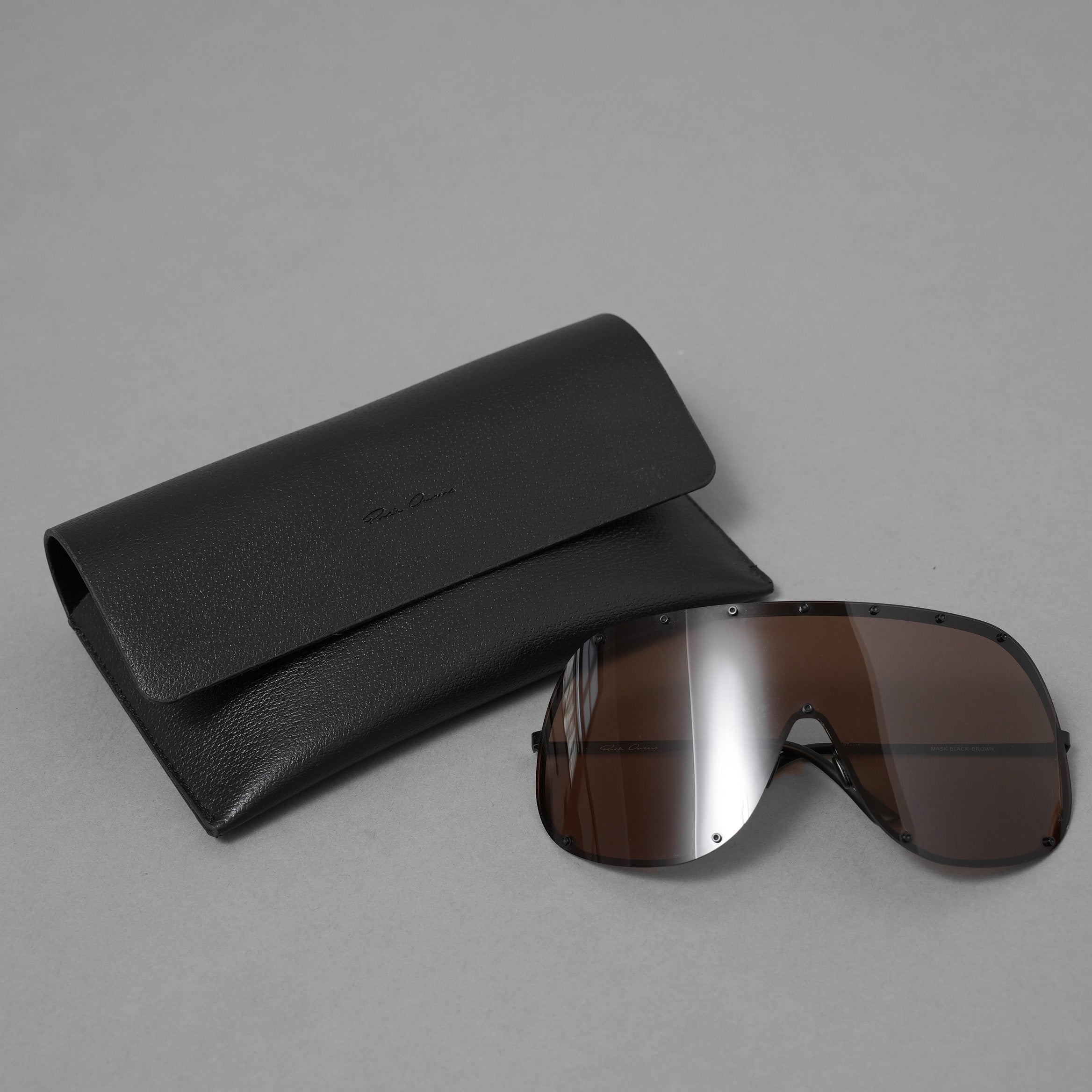 Rick Owens リックオウエンス / 美品 MASK BLACK-BROWN シールドサングラス アクセサリー / 157-116 / BLACK × BROWN