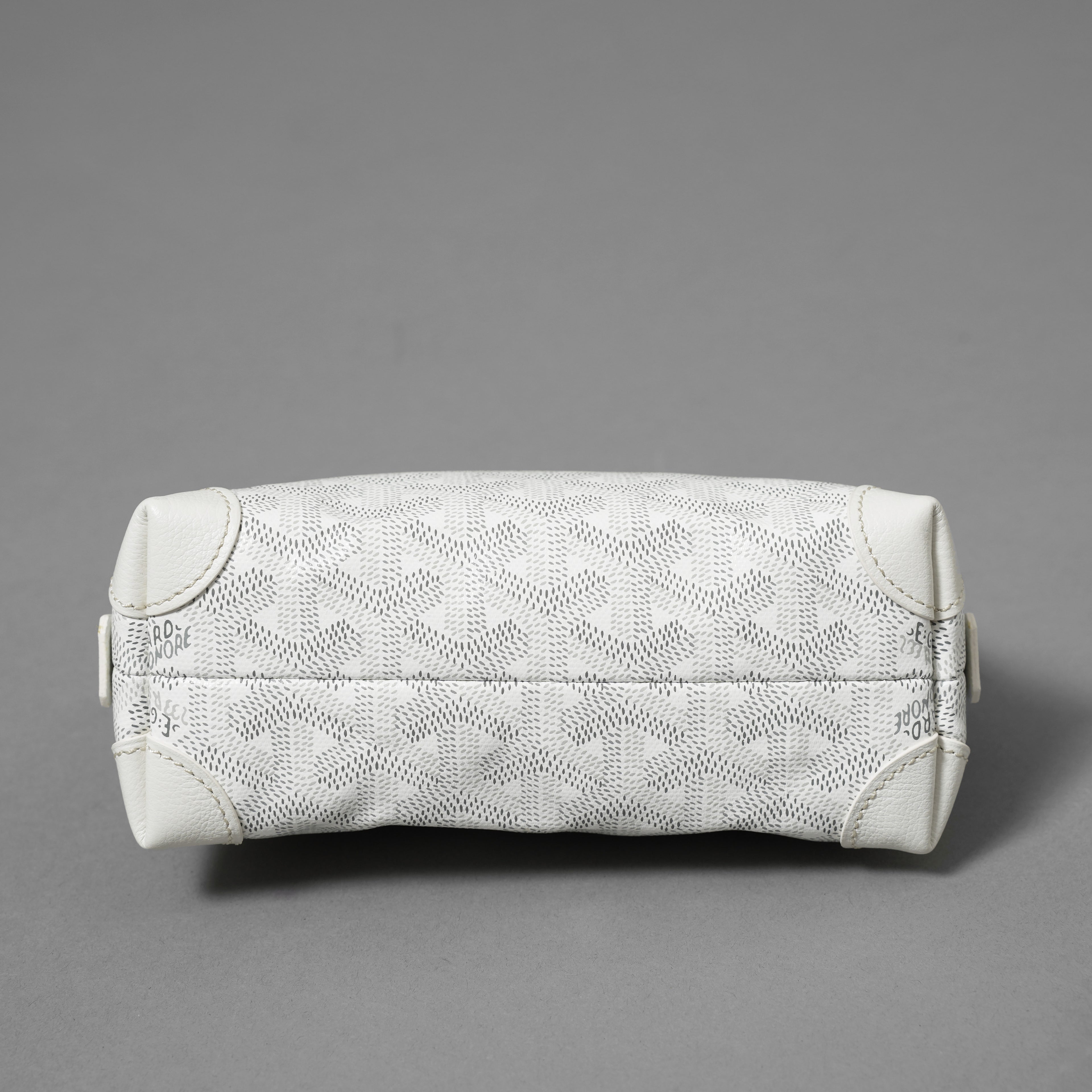 GOYARD ゴヤール / 美品 ヴァンドーム コスメティックポーチ 化粧ポーチ トラベルポーチ ポシェット / WHITE アクセサリー