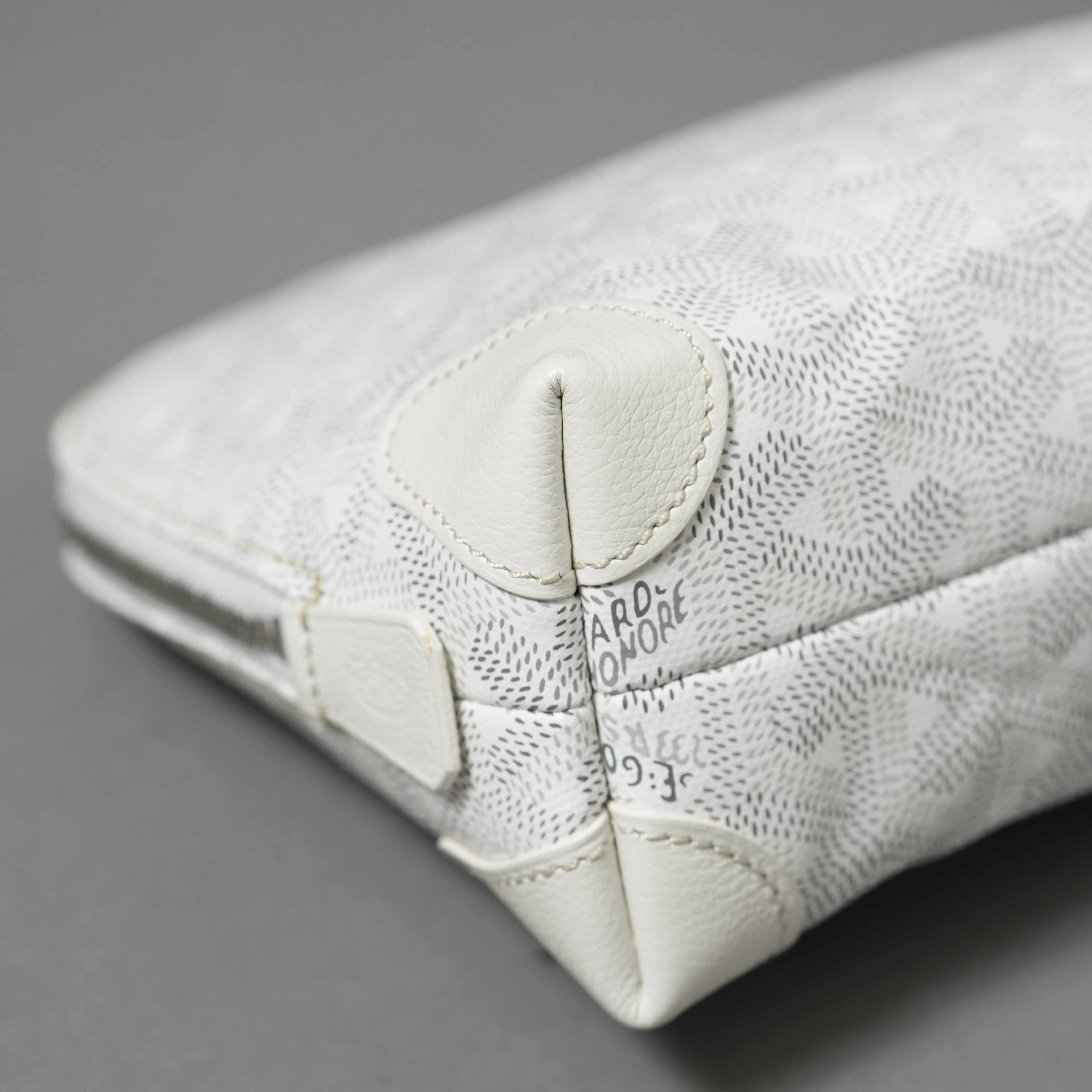 GOYARD ゴヤール / 美品 ヴァンドーム コスメティックポーチ 化粧ポーチ トラベルポーチ ポシェット / WHITE アクセサリー