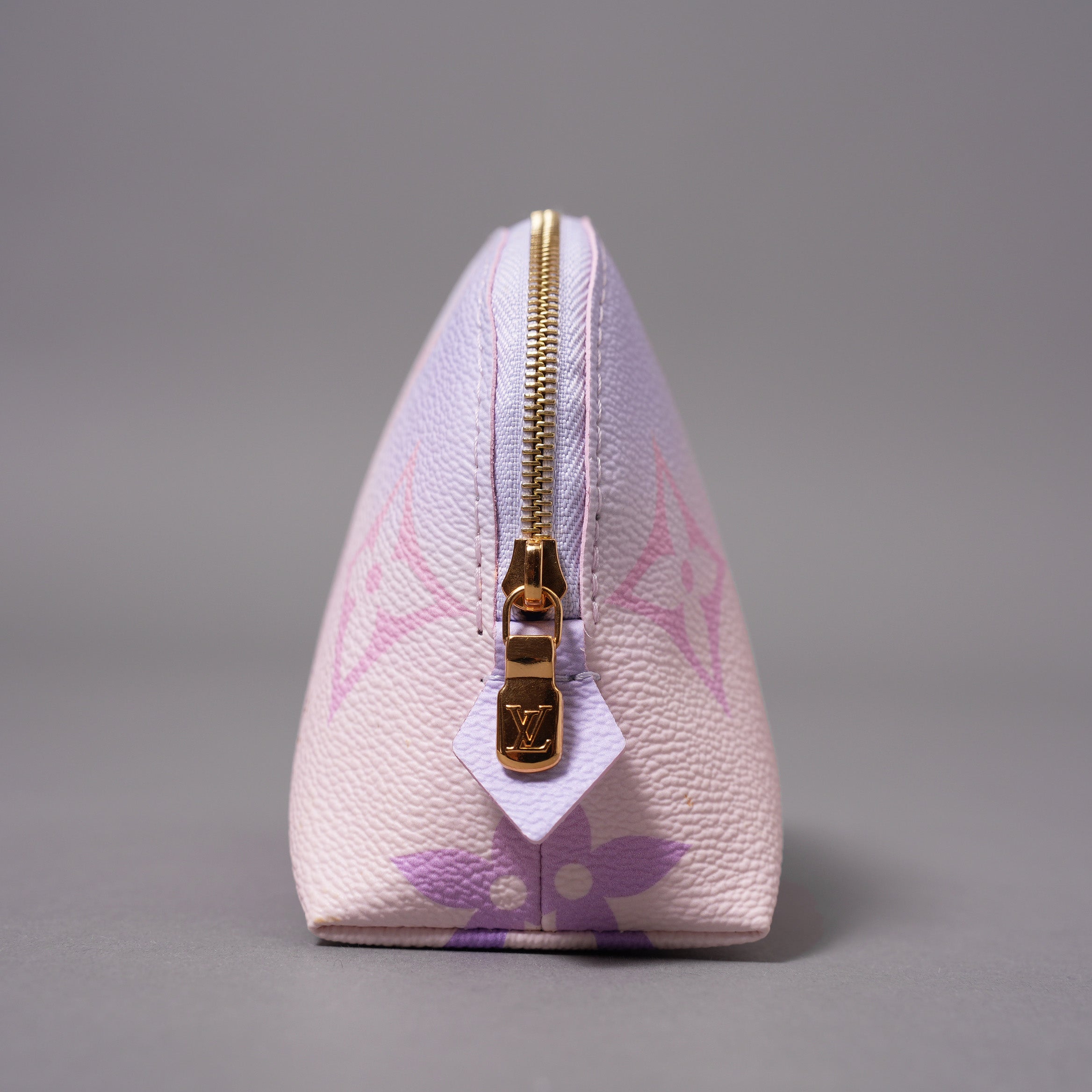 Louis Vuitton ルイヴィトン / 美品 22SS サンライズ パステル / モノグラム・キャンバス / M59944 / ポシェット コスメティック ポシェット 化粧ポーチ / グラデーションカラー