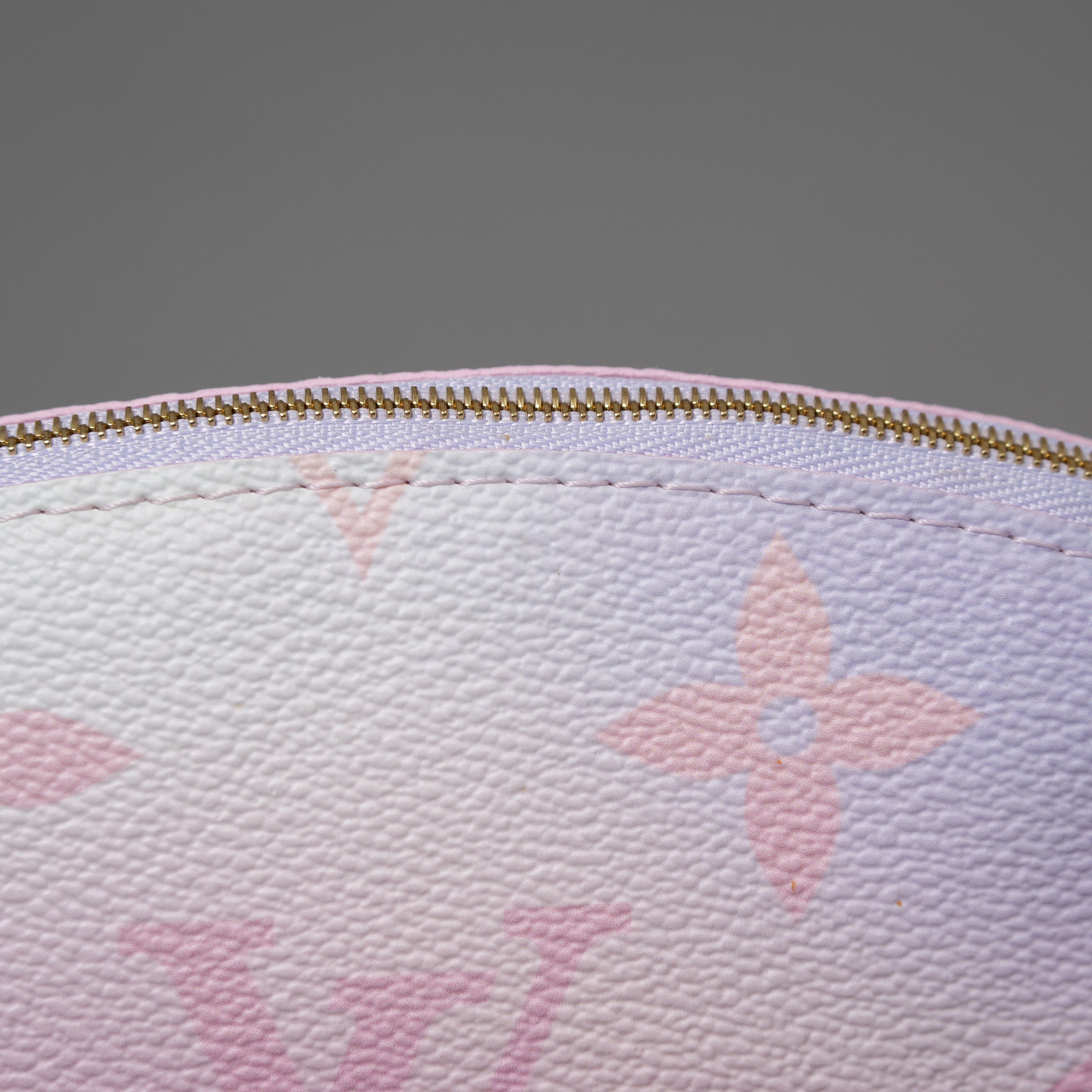 Louis Vuitton ルイヴィトン / 美品 22SS サンライズ パステル / モノグラム・キャンバス / M59944 / ポシェット コスメティック ポシェット 化粧ポーチ / グラデーションカラー
