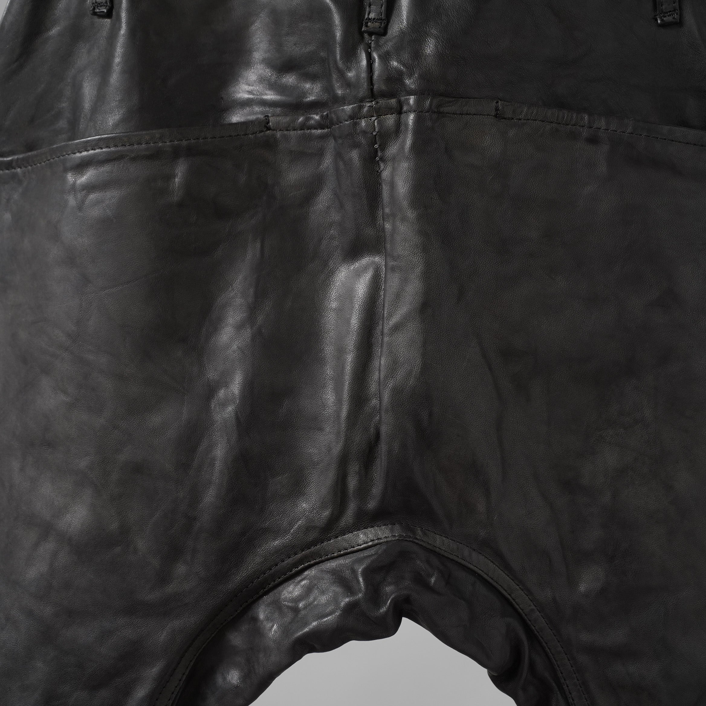 未使用 incarnation インカネーション /  23AW HORSE LEATHER PANTS オーバーロック ホースレザーパンツ ボトムス / size S (BLACK）