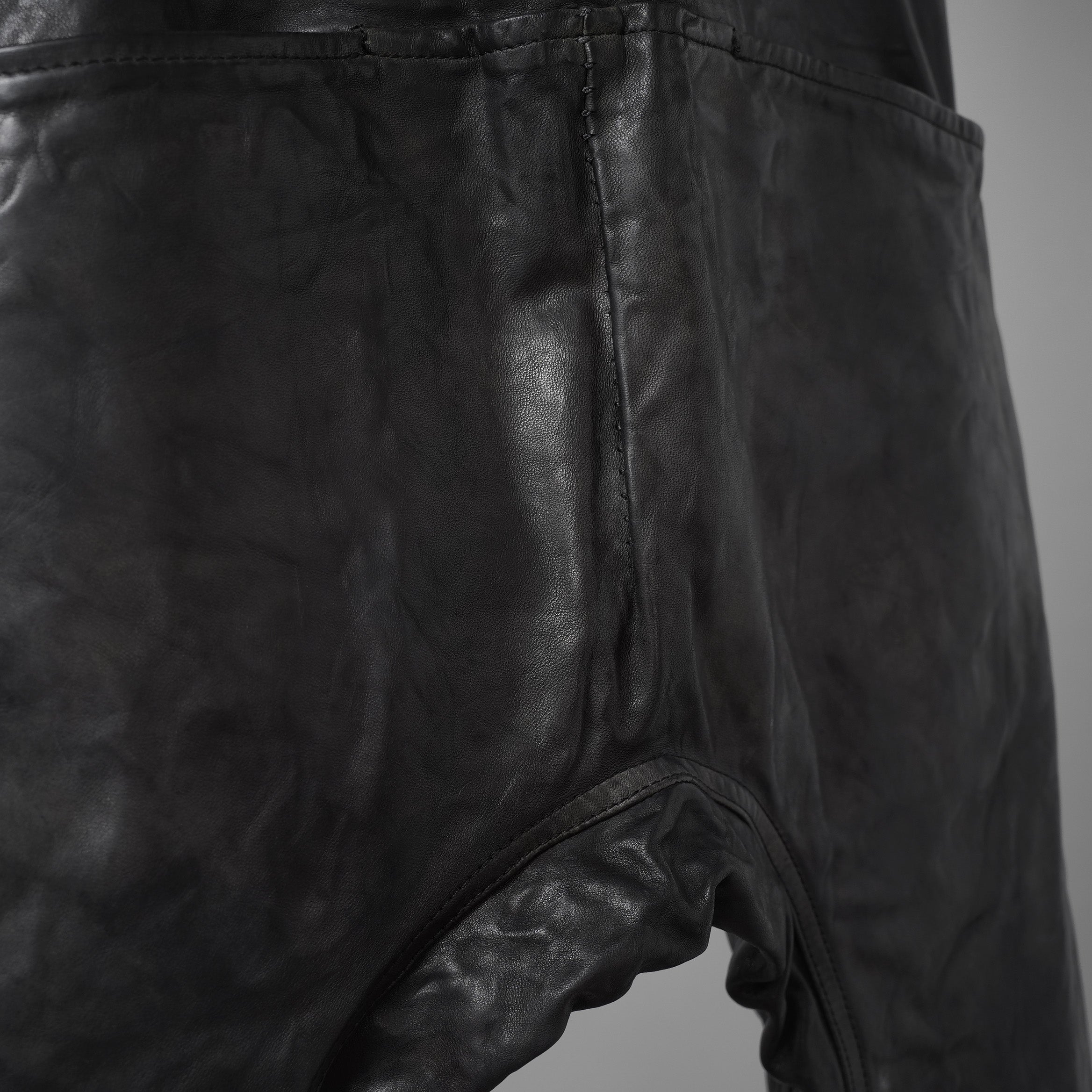 未使用 incarnation インカネーション /  23AW HORSE LEATHER PANTS オーバーロック ホースレザーパンツ ボトムス / size S (BLACK）