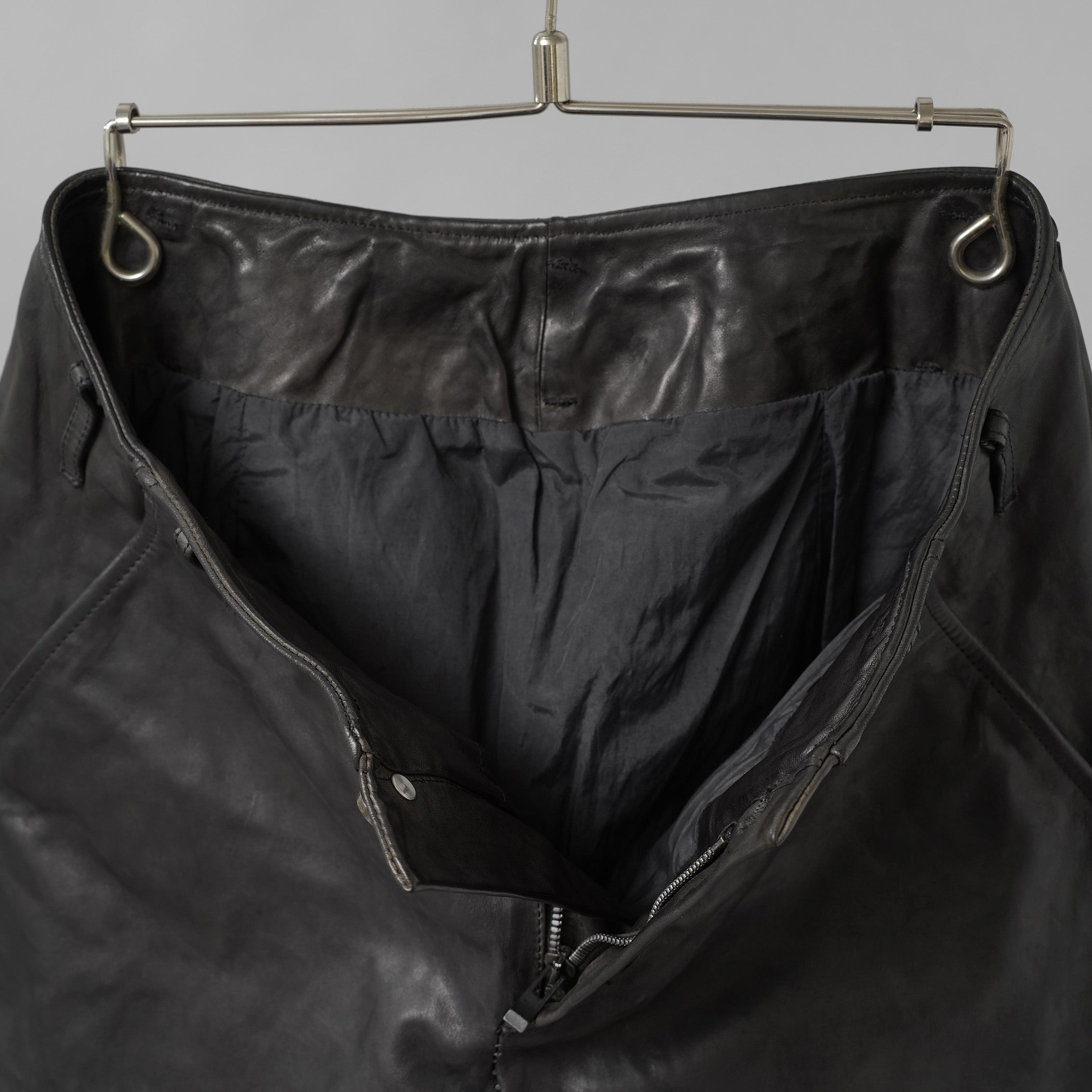 未使用 incarnation インカネーション /  23AW HORSE LEATHER PANTS オーバーロック ホースレザーパンツ ボトムス / size S (BLACK）