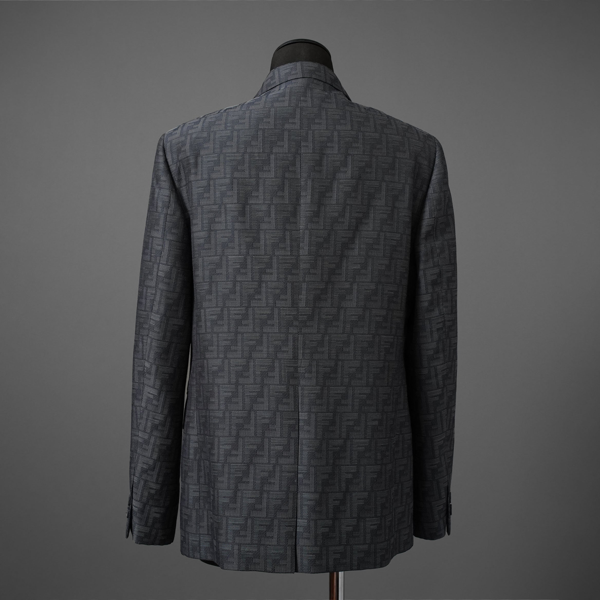 FENDI フェンディ / 23AW 美品 FFロゴ (ズッカ柄) ジャカードファブリック ジャケット / FJ0768APOK / size 48 (BLUE GREY) テーラード ブレザー