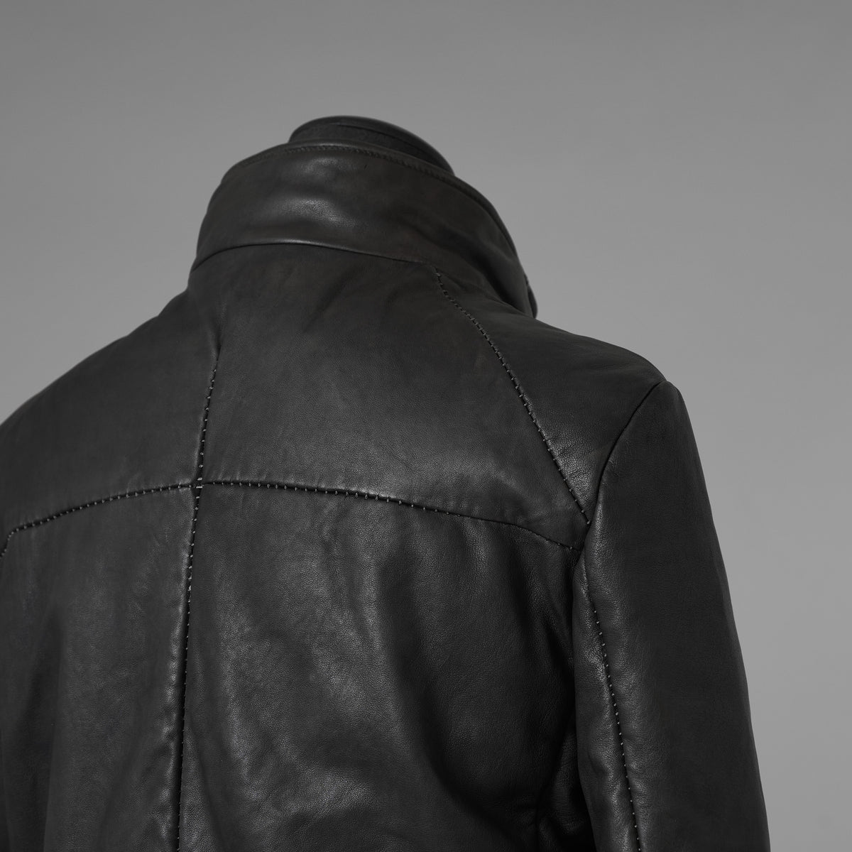 希少 incarnation インカネーション / 20AW 美品 Sheep Object Dyed / Hi Neck "LINED" Spiral Arm Leather Moto Down Jacket  シープレザー オーバーロック ダウン ジャケット / size S (BLACK) 123071-alm