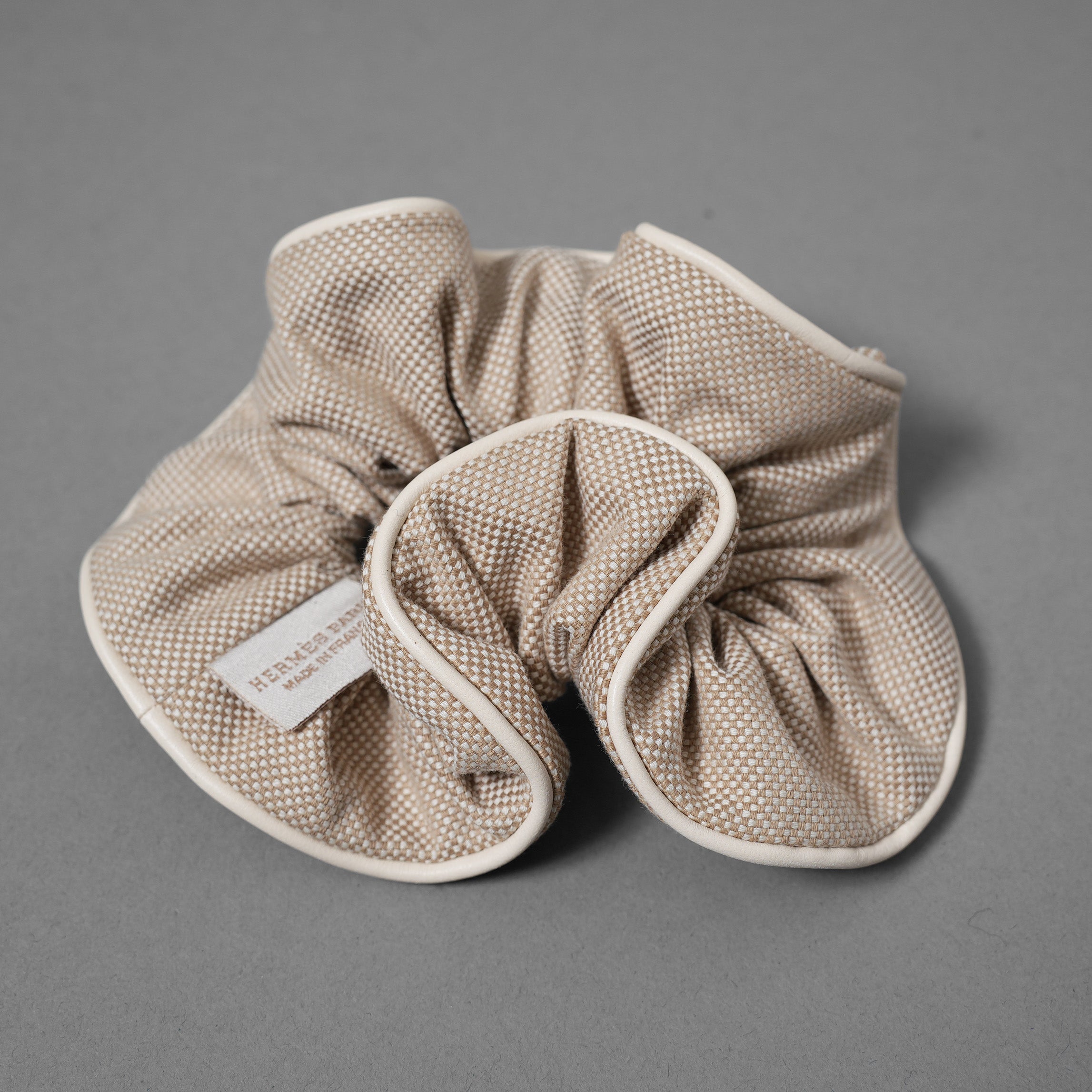 HERMES エルメス / シュシュ クラウディア プラン・エア ヘア アクセサリー / デセール ナタ