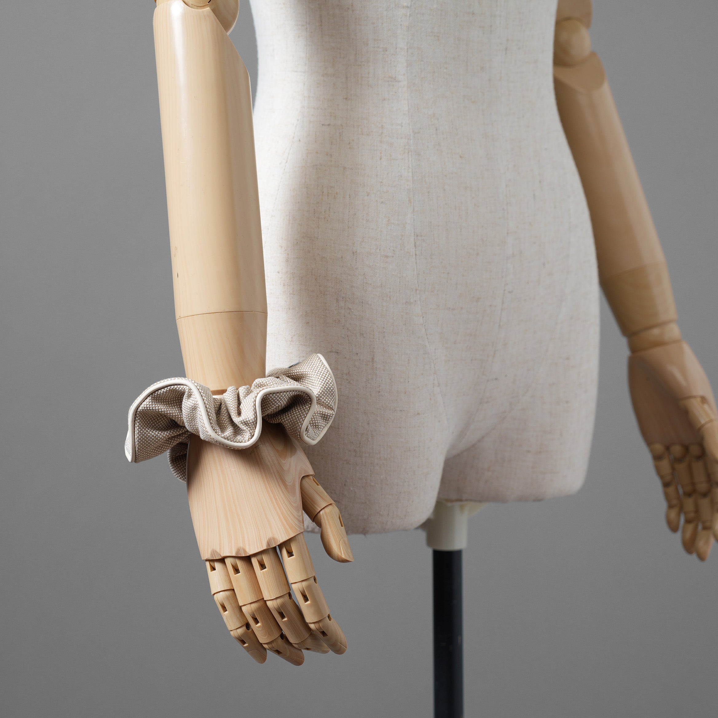 HERMES エルメス / シュシュ クラウディア プラン・エア ヘア アクセサリー / デセール ナタ