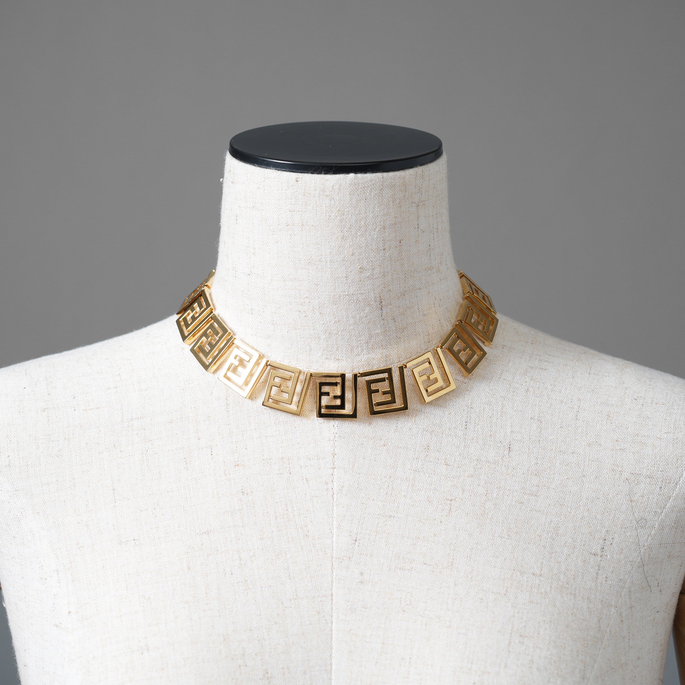 FENDACE フェンダーチェ FENDI x VERSACE コラボ  / 2022年 美品 FF ロゴ チョーカー / ネックレス / 8AH609B08F0CFK / GOLD アクセサリー
