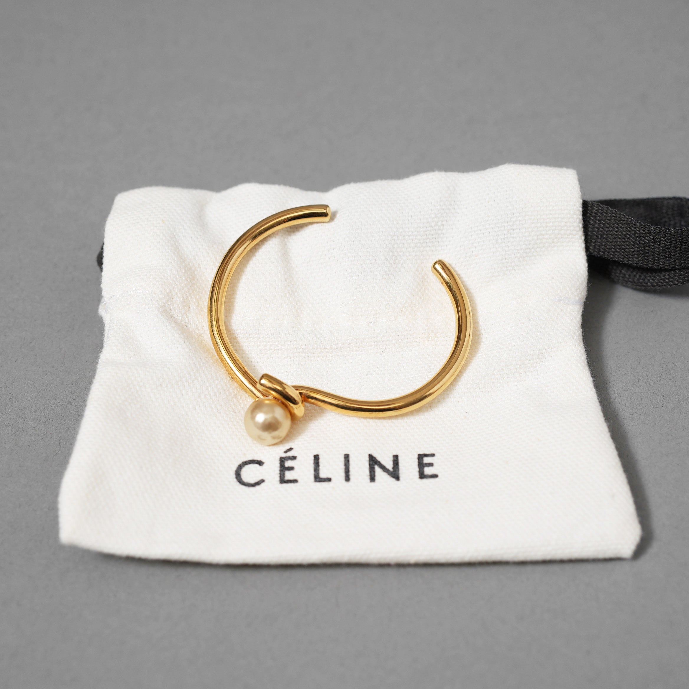 CELINE CELINE / セリーヌ | クロコエンボス バングル | ゴールド