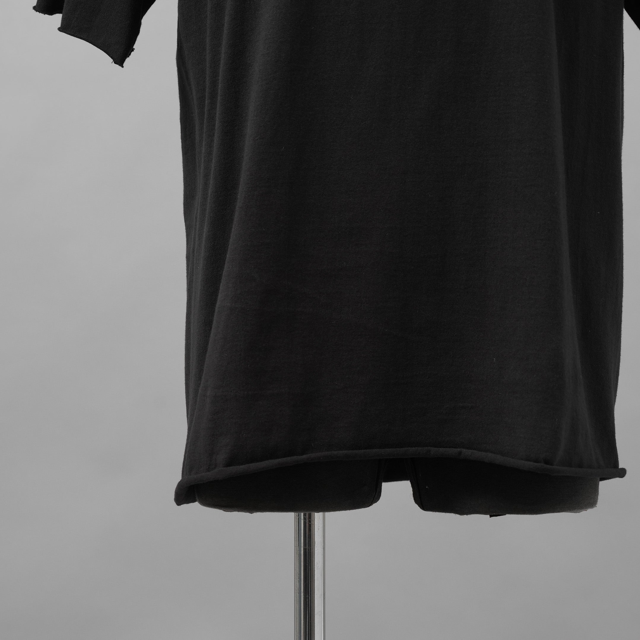 wjk ダヴルジェイケイ / 24 wide cut-off crew-neck S-S Tシャツ/ 7327 js01d / size M (BLACK)