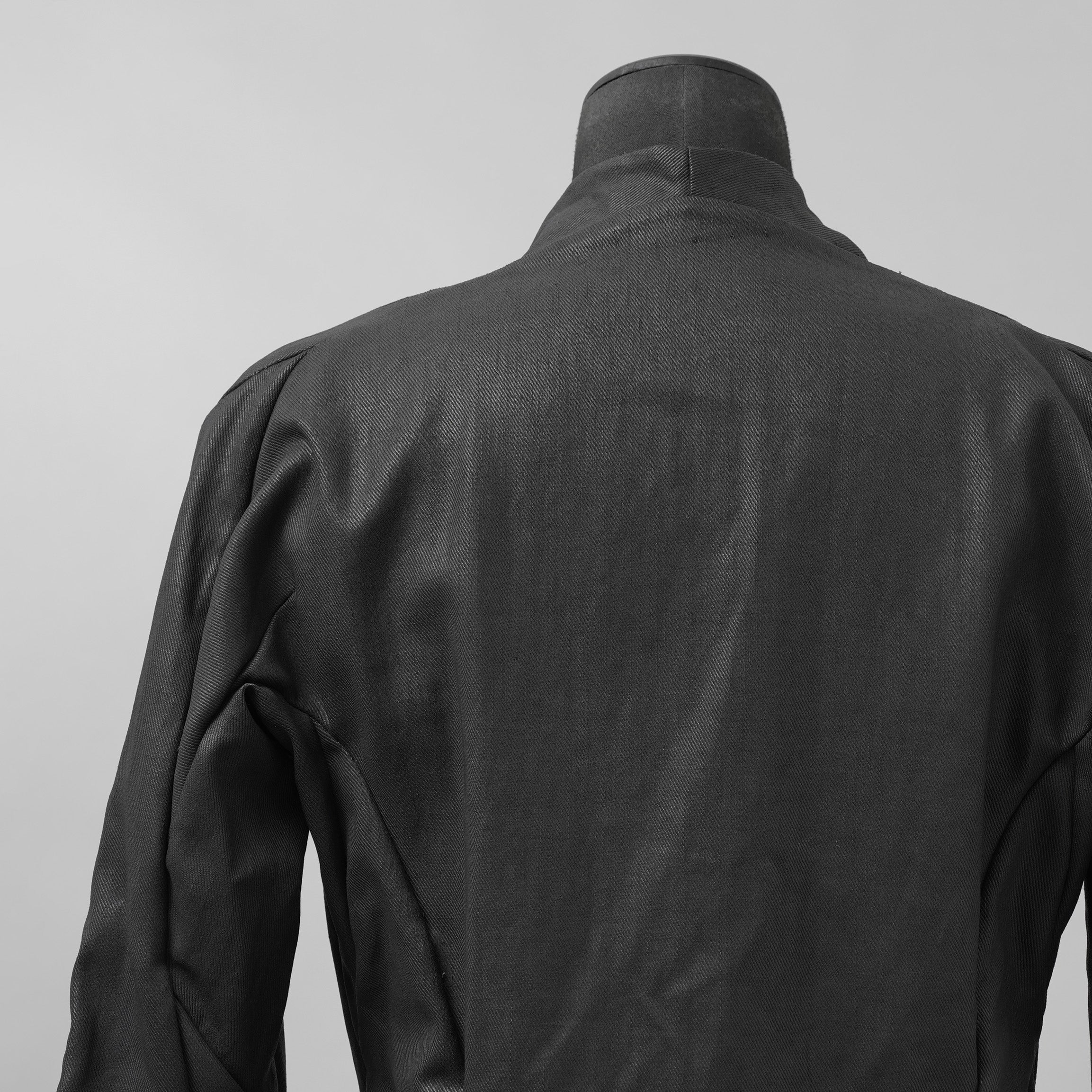 希少 LEON EMANUEL BLANCK レオン エマニュエル ブランク / 美品 FORCED SHORT BLAZER コーティング デニム ジャケット / size 46 (BLACK)