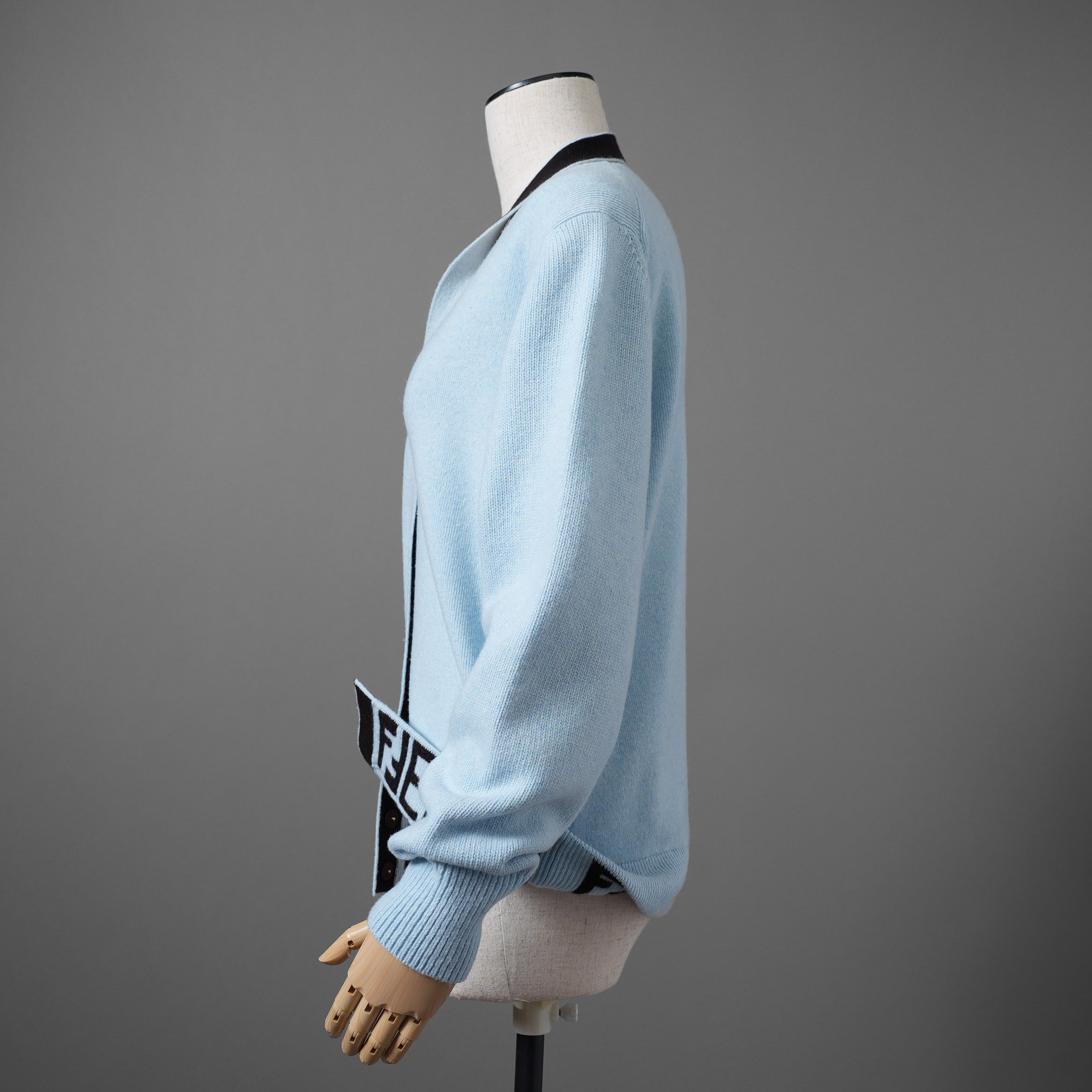 FENDI フェンディ/23AW 美品 アシンメトリー カシミヤカーディガン / FZC971 ANJJ /size 40 (LIGHTBLUE)