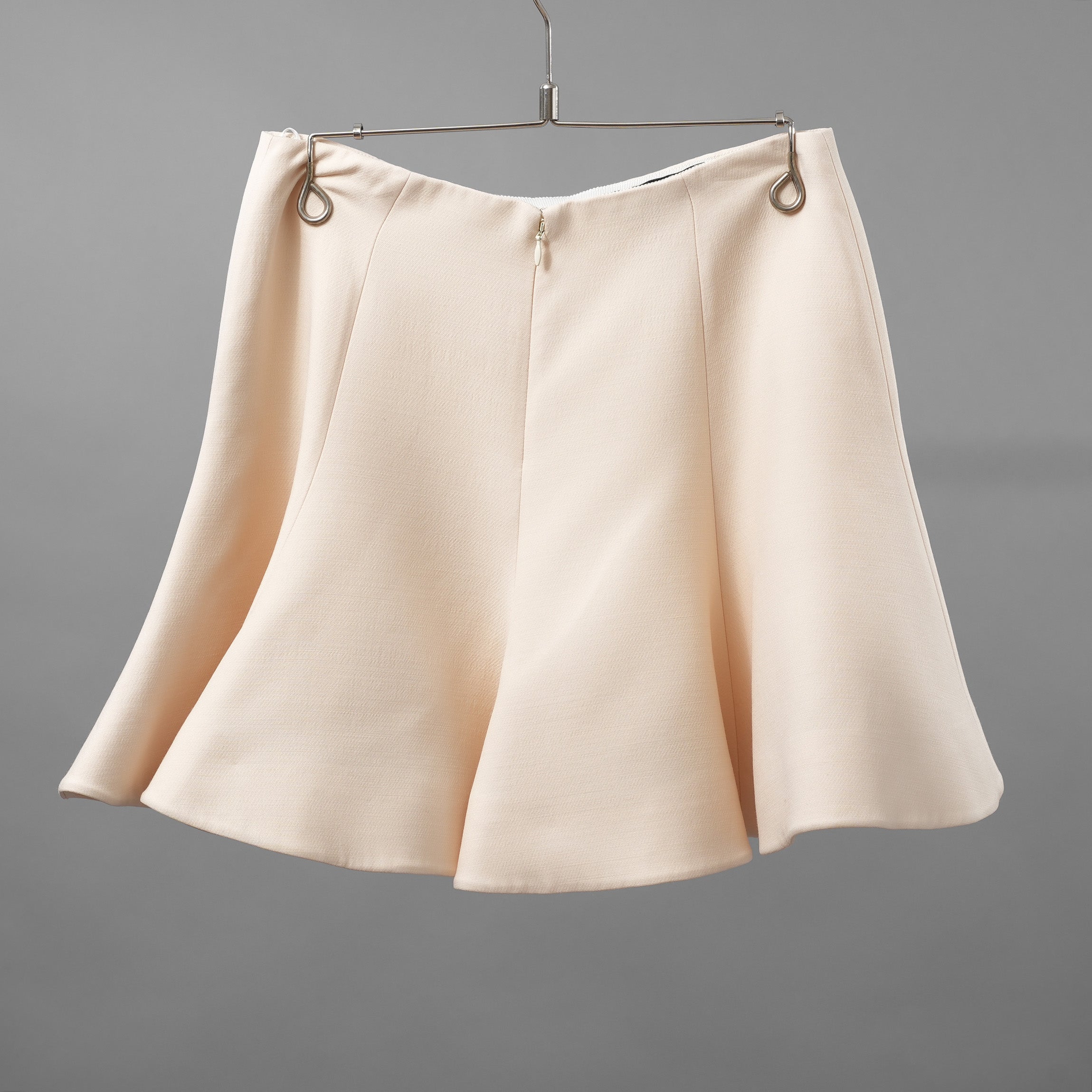 VALENTINO ヴァレンティノ / 18AW フレアミニスカート / QB2RA3N11CF / size 40 (IVORY) レディース