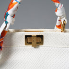 希少 FENDI フェンディ / ピーカーブー ミニ パイソン バッグ / 蛇革 スカーフ付き / WHITE /2WAY  ハンドバッグ ショルダーバッグ