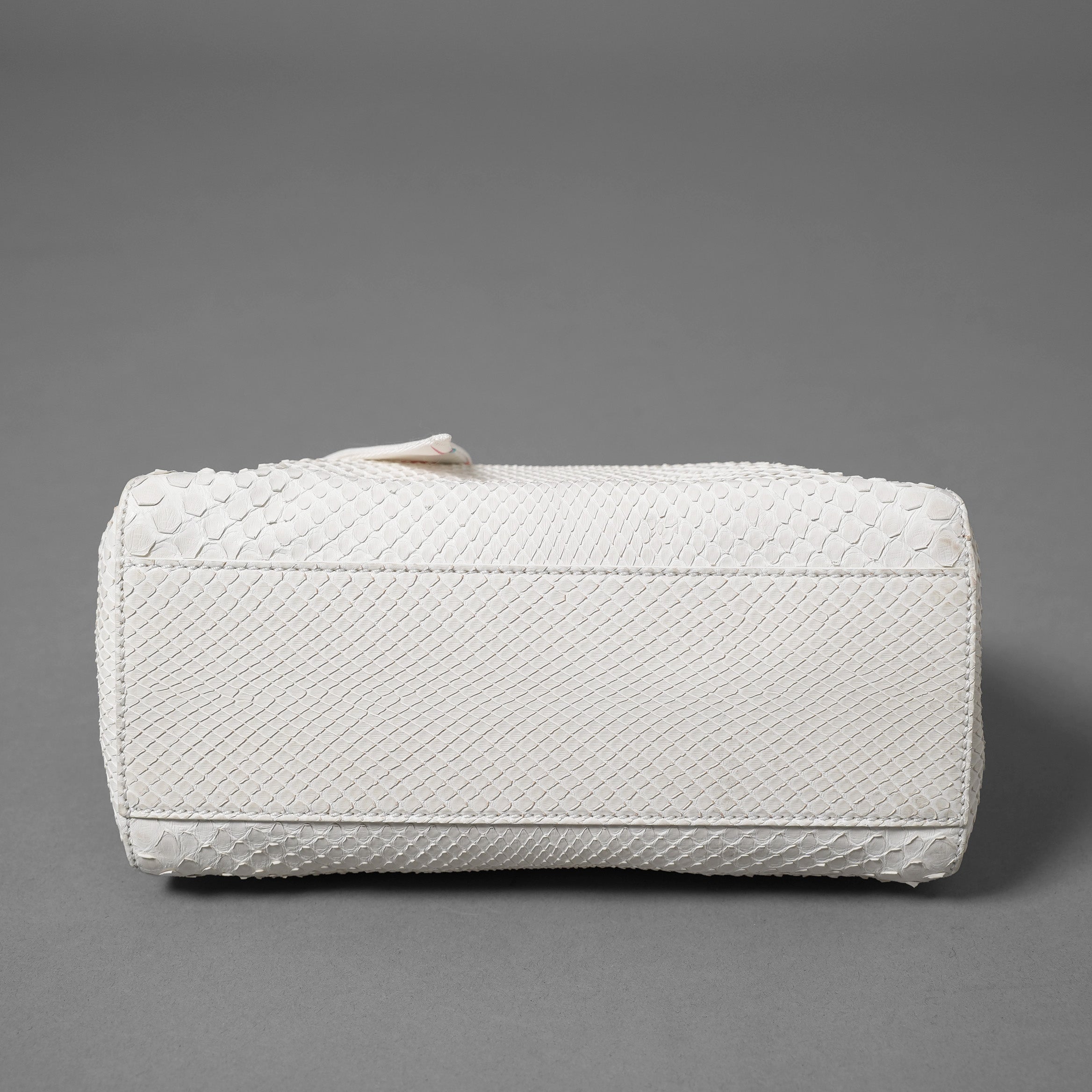 希少 FENDI フェンディ / ピーカーブー ミニ パイソン バッグ / 蛇革 スカーフ付き / WHITE /2WAY  ハンドバッグ ショルダーバッグ