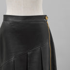 希少 LOUIS VUITTON ルイヴィトン / 美品 21AW ラムスキン アシンメトリー レザー プリーツ スカート / 1A91Y5 / size 38 (BLACK) レディース