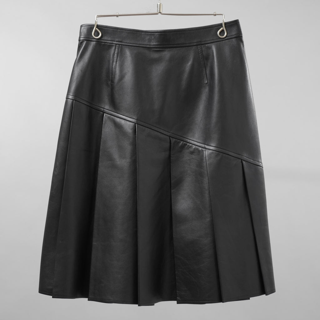 希少 LOUIS VUITTON ルイヴィトン / 美品 21AW ラムスキン アシンメトリー レザー プリーツ スカート / 1A91Y5 / size 38 (BLACK) レディース