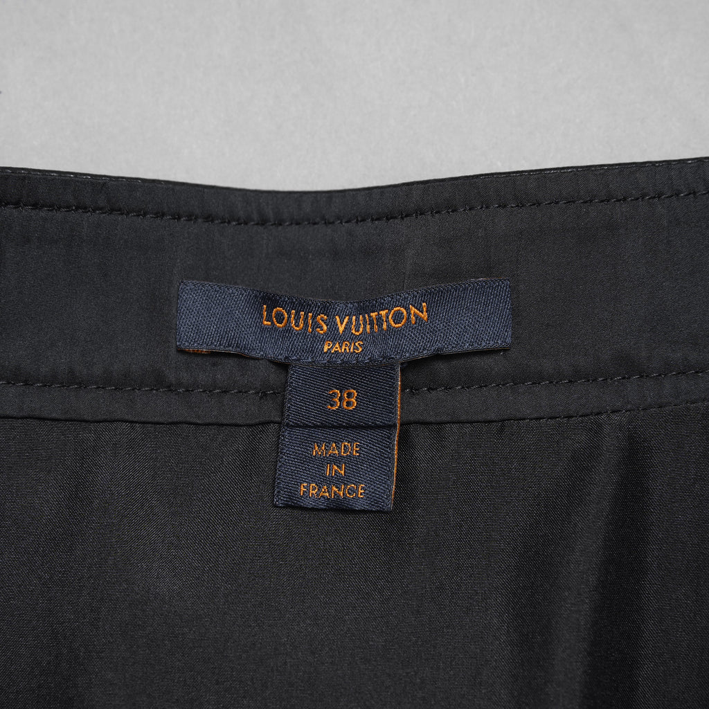 希少 LOUIS VUITTON ルイヴィトン / 美品 21AW ラムスキン アシンメトリー レザー プリーツ スカート / 1A91Y5 / size 38 (BLACK) レディース
