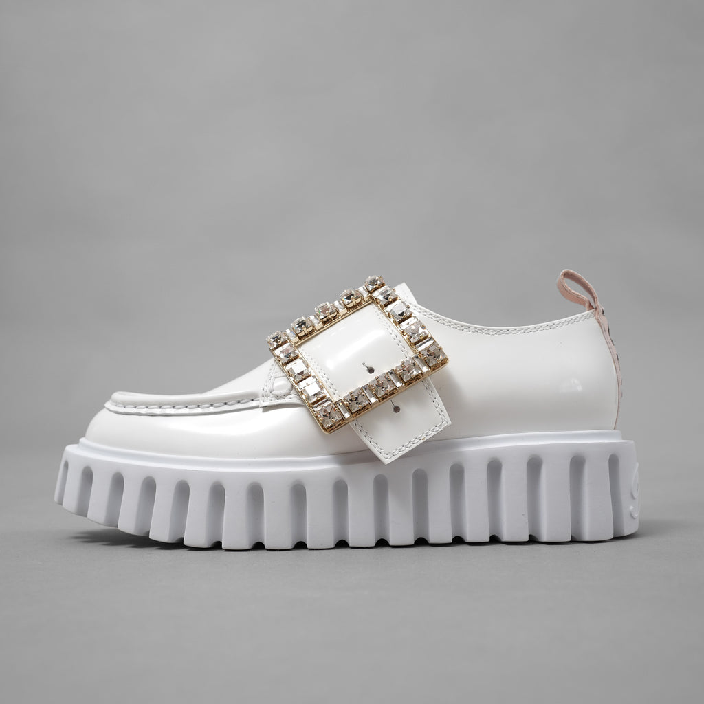 Roger Vivier ロジェ ヴィヴィエ / 美品 22SS Viv' Go-Thick ヴィヴ ゴー シック ストラス バックル パテントレザー ローファー 厚底 シューズ / size 36 (23cm) WHITE レディース