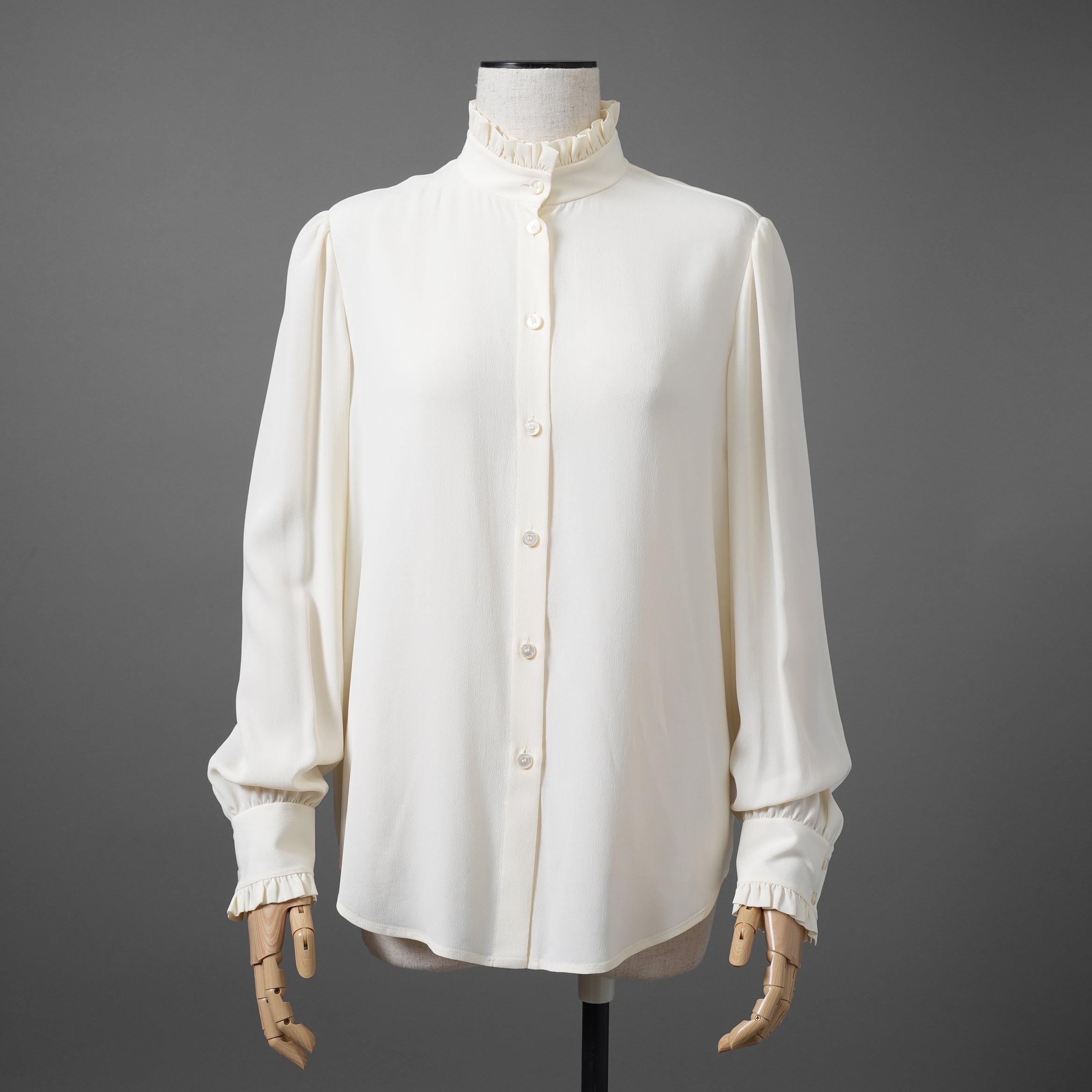 CELINE セリーヌ / 美品 エディ期 / フリル ブラウス / シルククレープ / 長袖シャツ / 2B114008D / size 36 (IVORY WHITE)