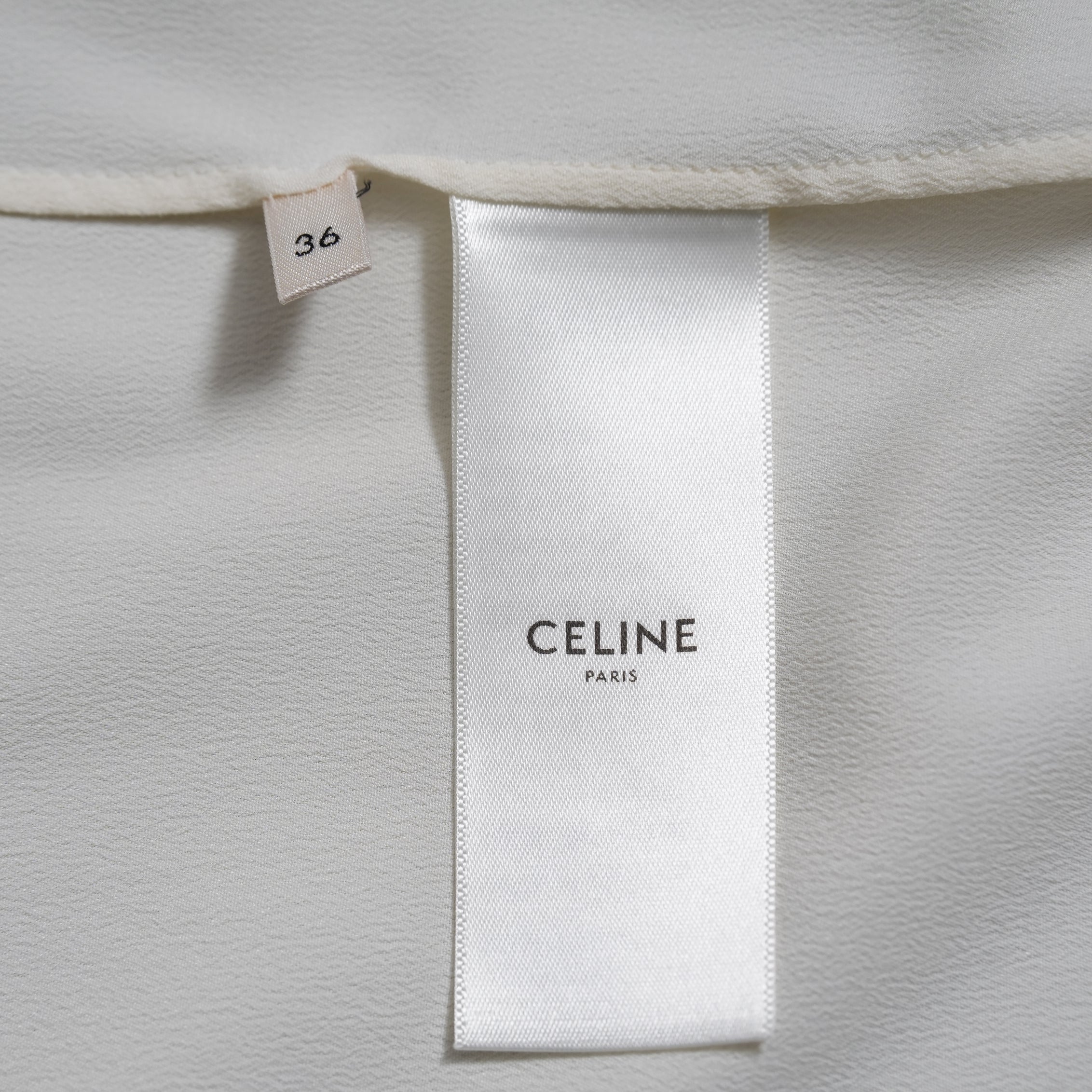 CELINE セリーヌ / 美品 エディ期 / フリル ブラウス / シルククレープ / 長袖シャツ / 2B114008D / size 36 (IVORY WHITE)
