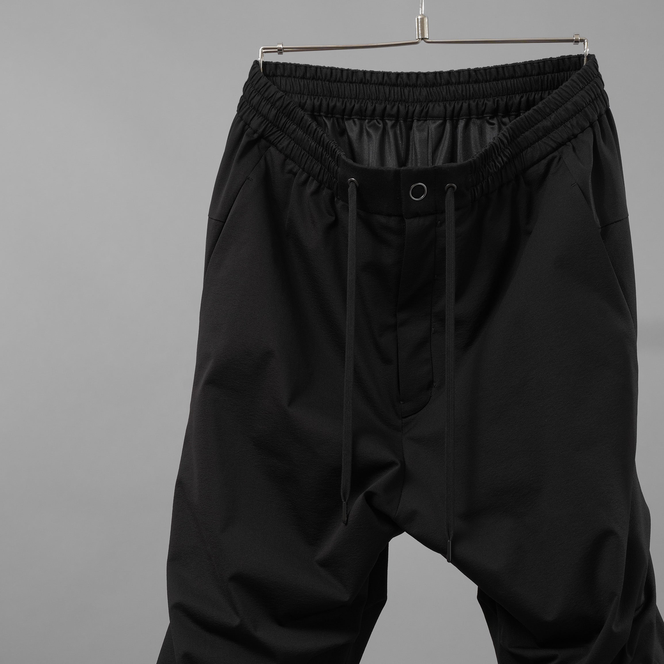 未使用 DEVOA デヴォア / 24SS water repellent ジョガーパンツ パンツ / PTY-TBTJ / size 2 (BLACK)